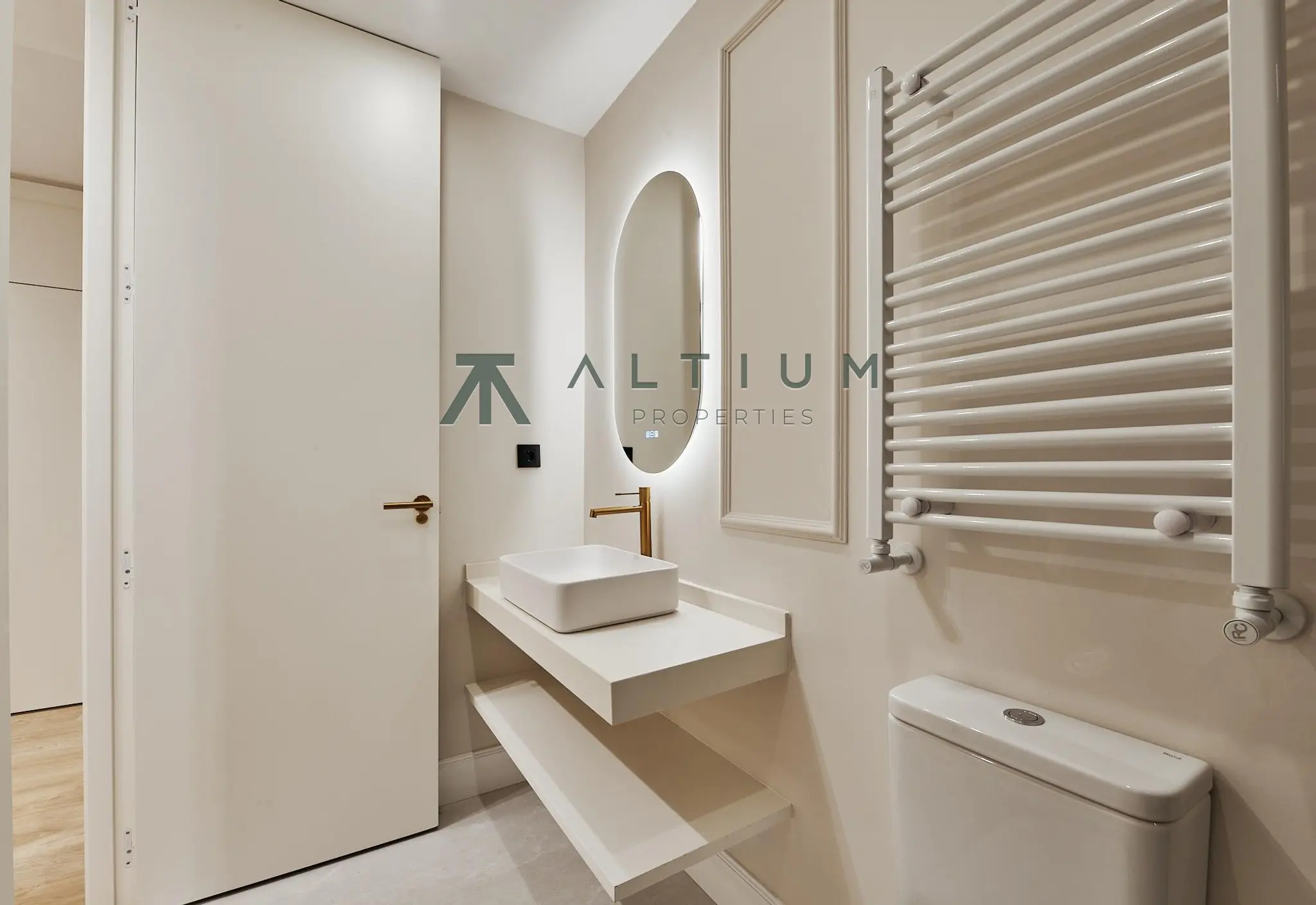 Three bedrooms and a terrace in Castellana