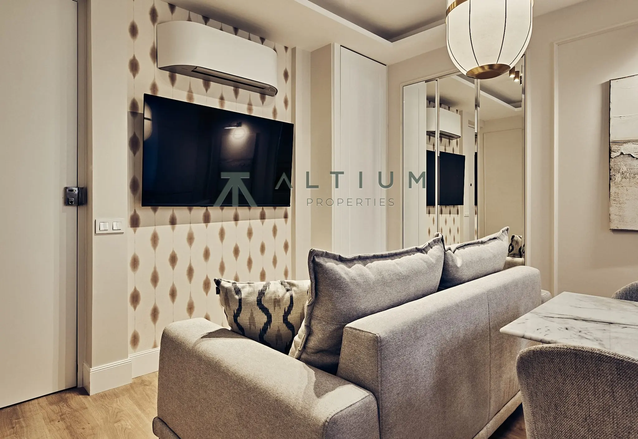 57 m² con una distribución sorprendentemente completa en Castellana