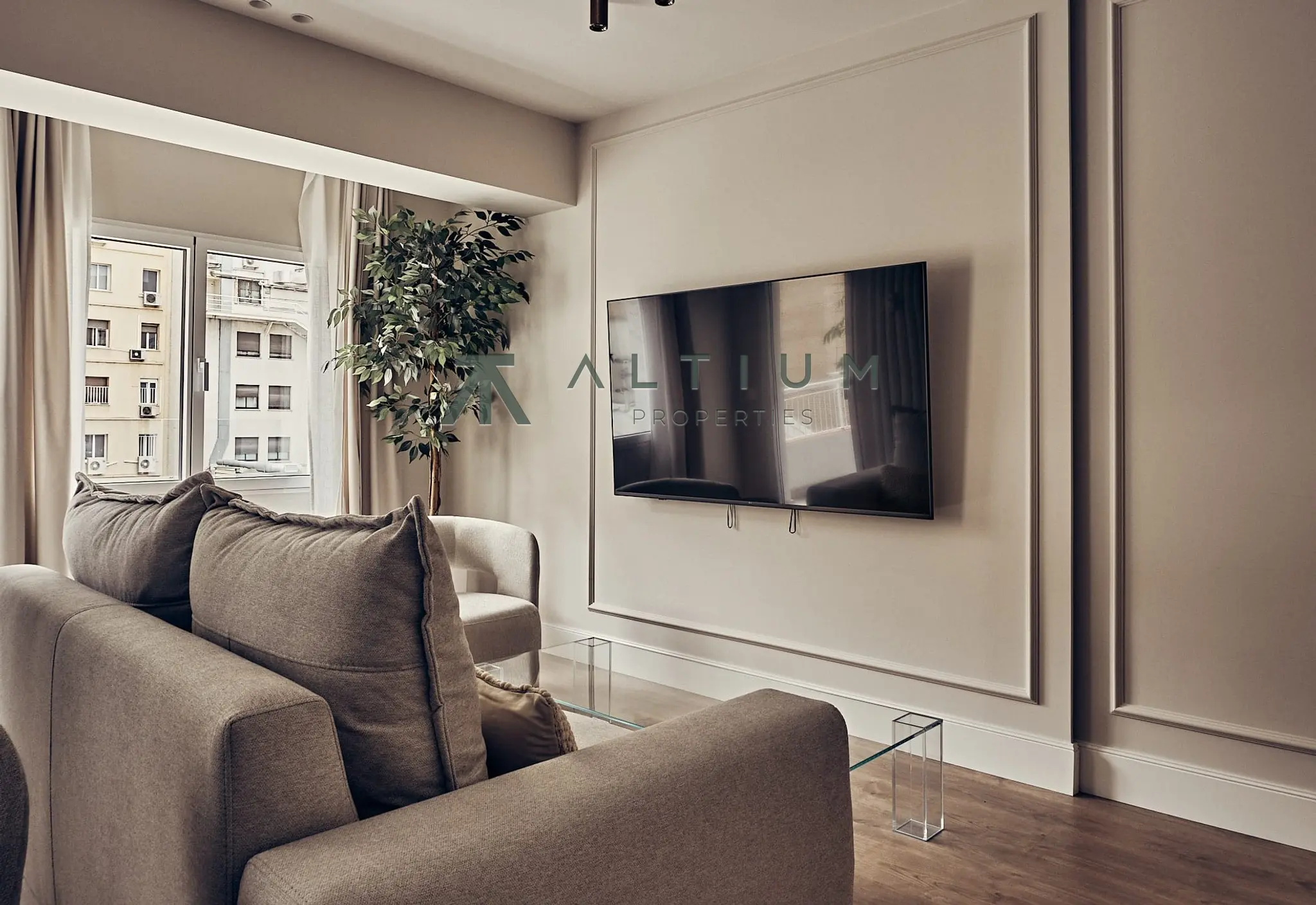 92 m² reformados con balcón en Lista