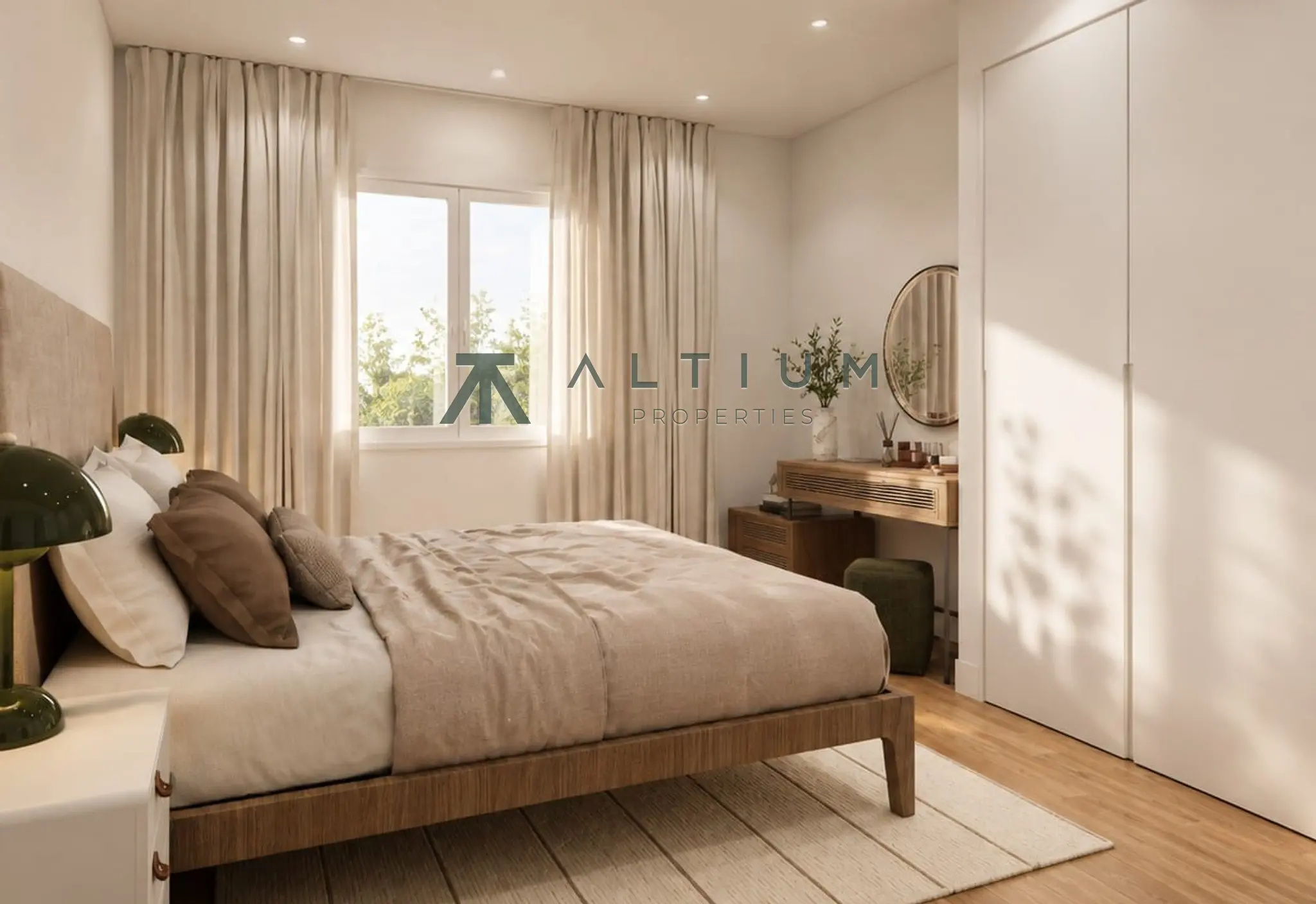 Terraza esquinera y seis huecos a fachada en Rios Rosas