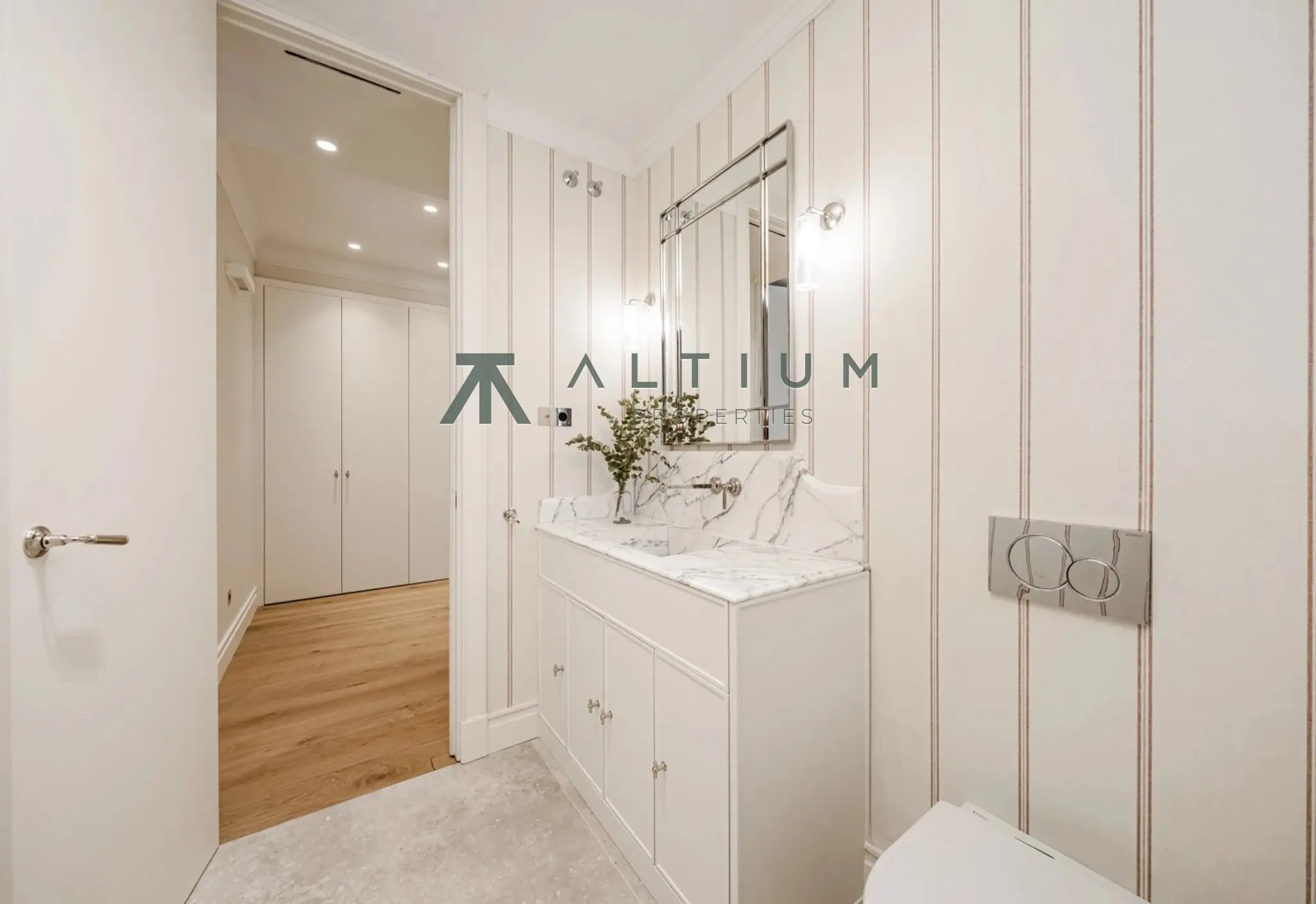 Spacious luxury residence in Chamberí with exceptional finishes and layout