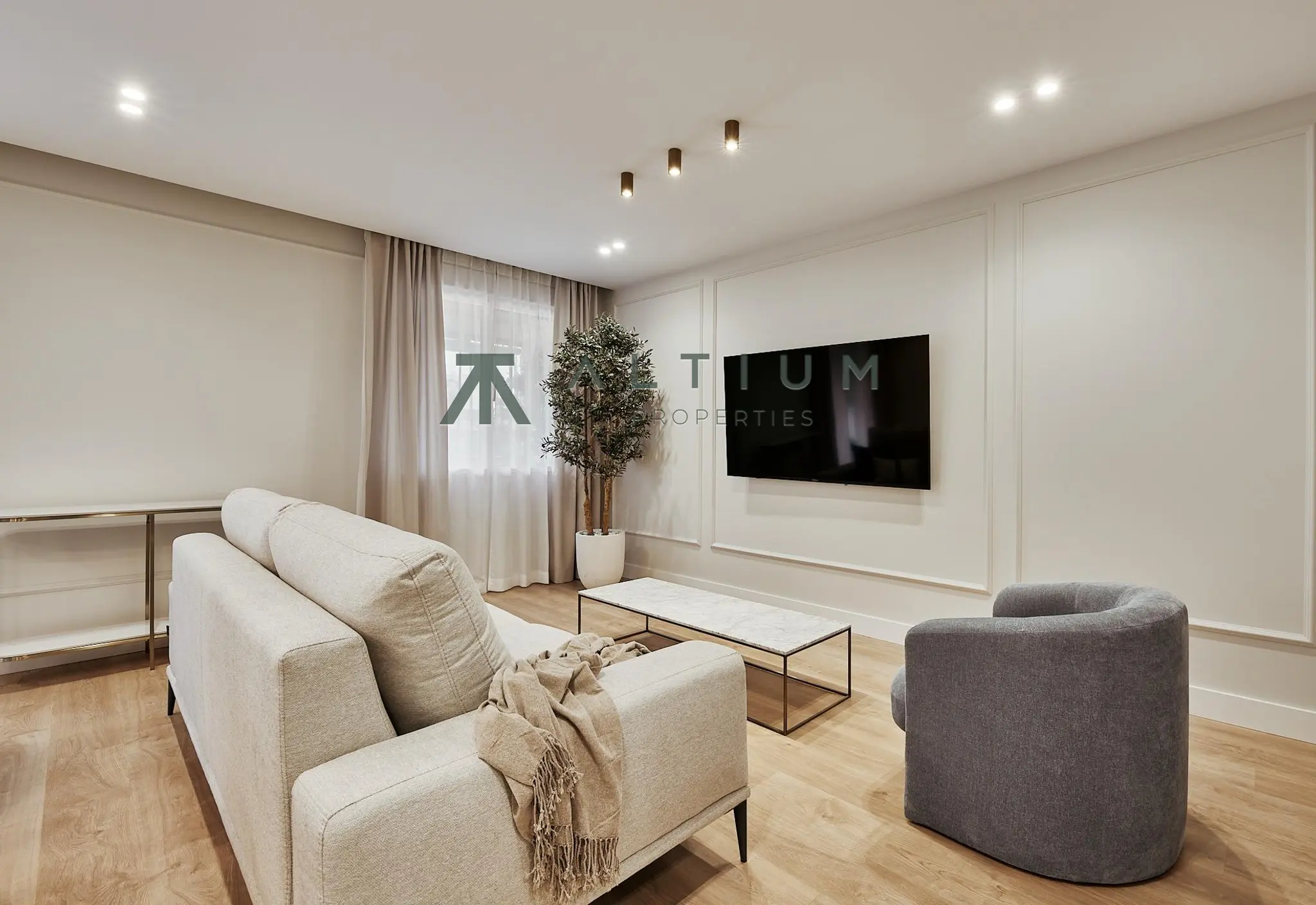 Interior en Lista — Terraza, garaje y trastero en Lista (3 de 16)