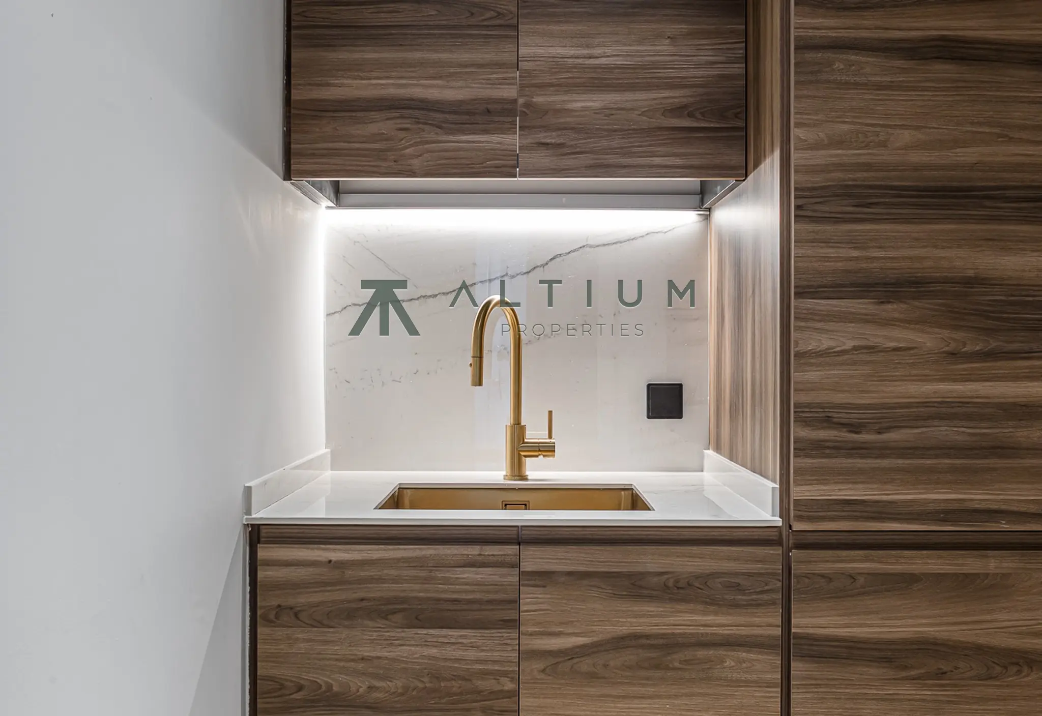 A 77 sqm living area within a grand Castellana residence