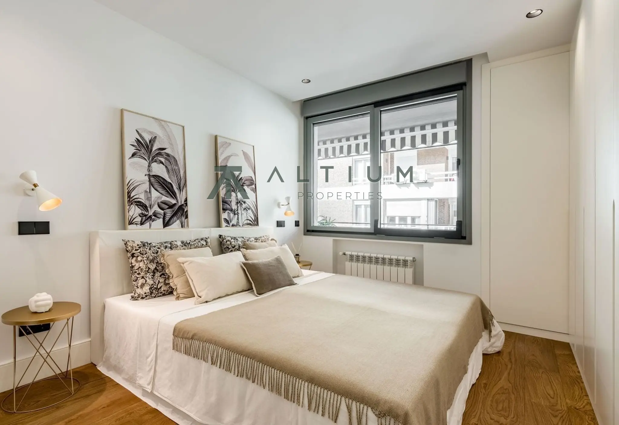 Interior en Lista — Amplitud y conexión exterior en Lista (9 de 21)