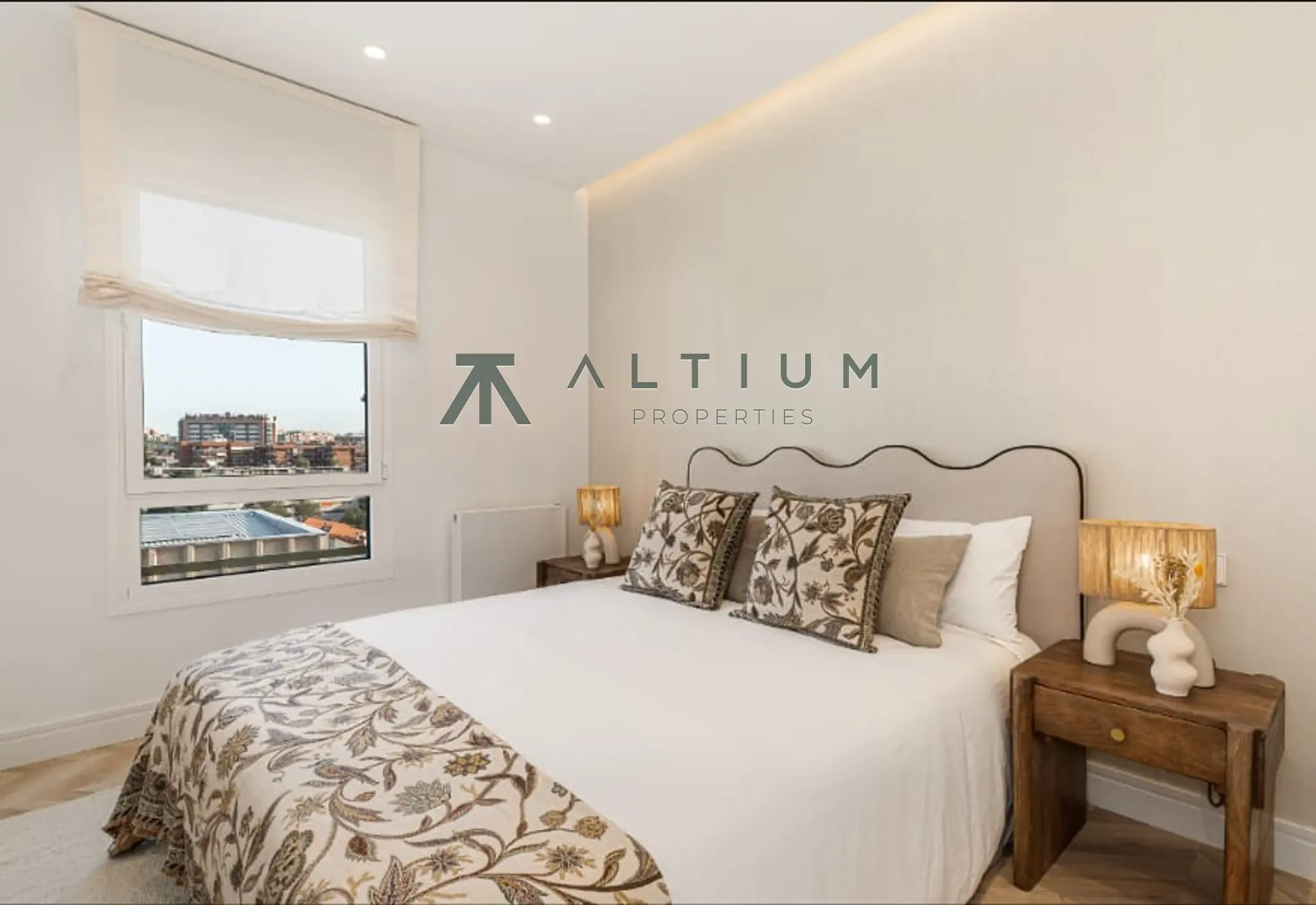Terraza, jardines y calma residencial en Moncloa-Aravaca