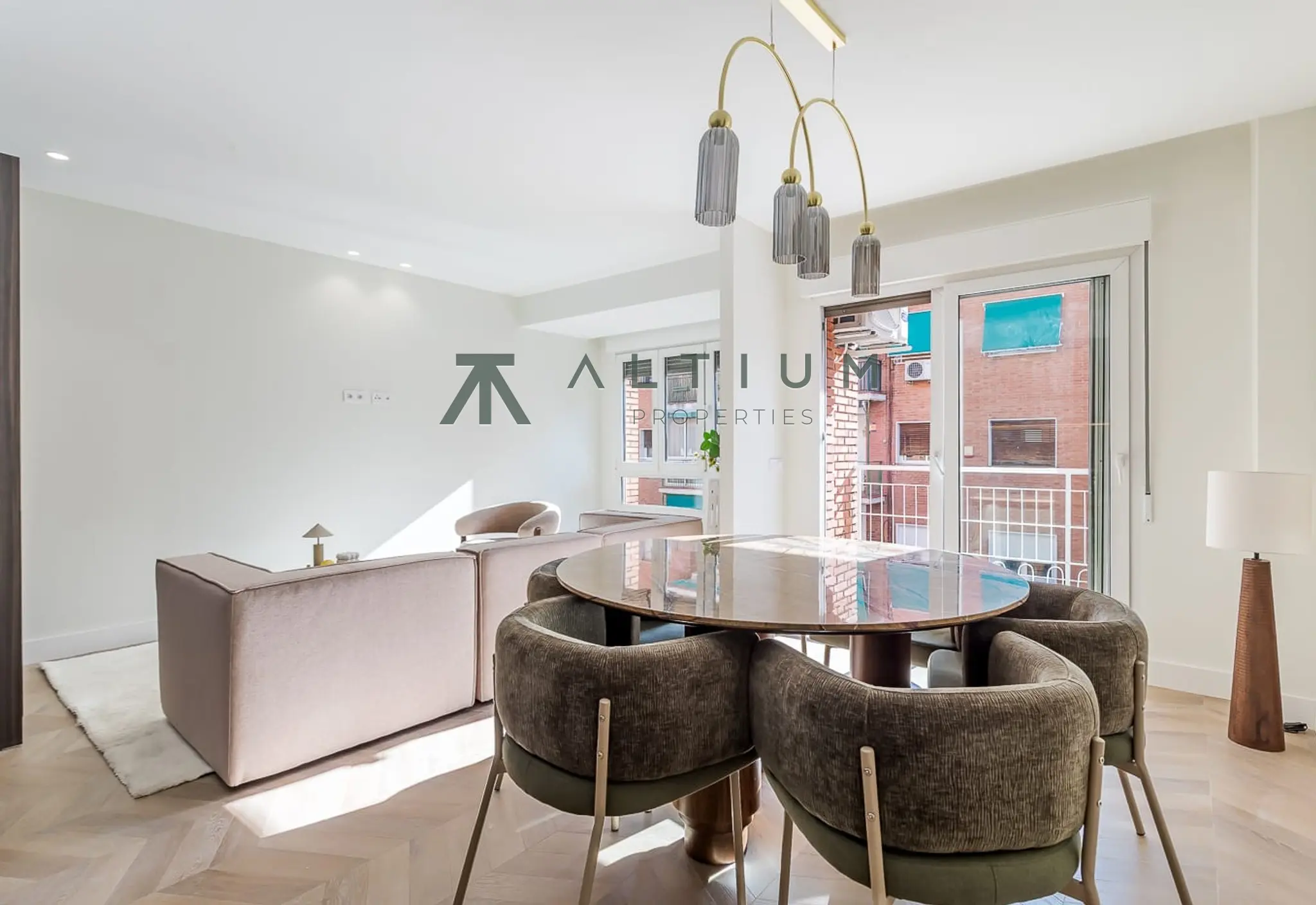 Piso de 2 dormitorios y 110 m2 en Chamartín - Ciudad Jardín en venta — Luz exterior y reforma reciente en Ciudad Jardín