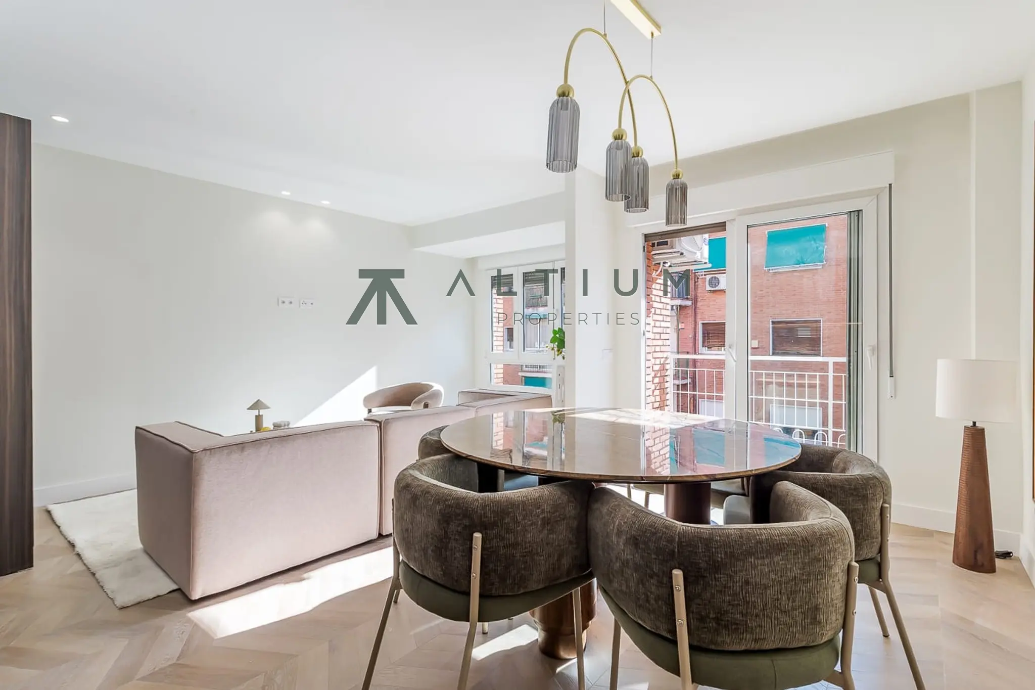Piso de 2 dormitorios y 110 m2 en Chamartín - Ciudad Jardín en venta — Luz exterior y reforma reciente en Ciudad Jardín