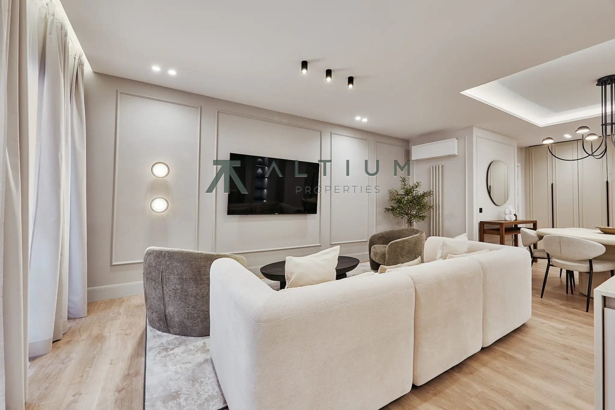 Piso de 3 dormitorios y 120 m2 en Barrio de Salamanca - Lista en venta — Luz continua y bienestar en Lista