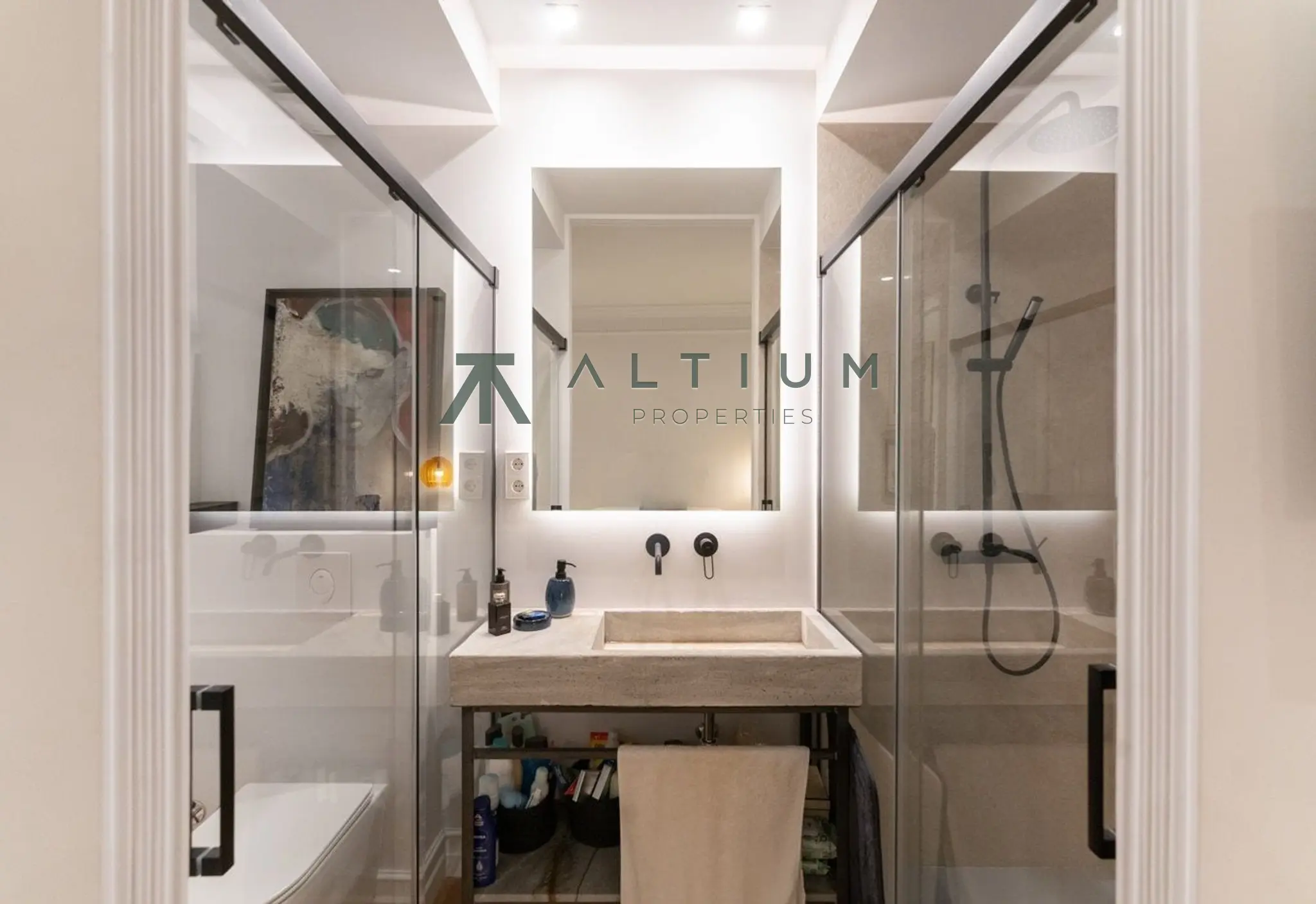 Reforma de autor y tres balcones en Justicia