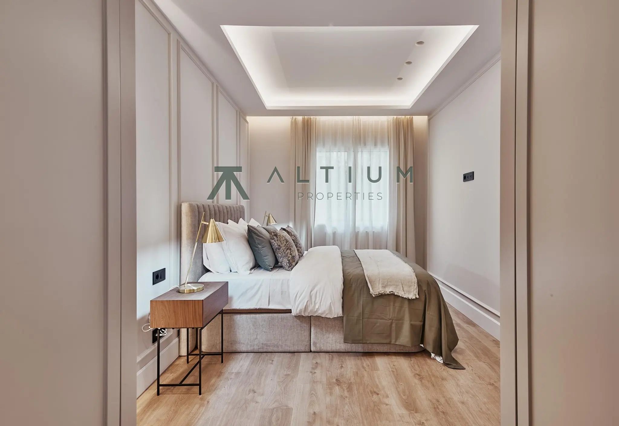 A third-floor home away from the noise