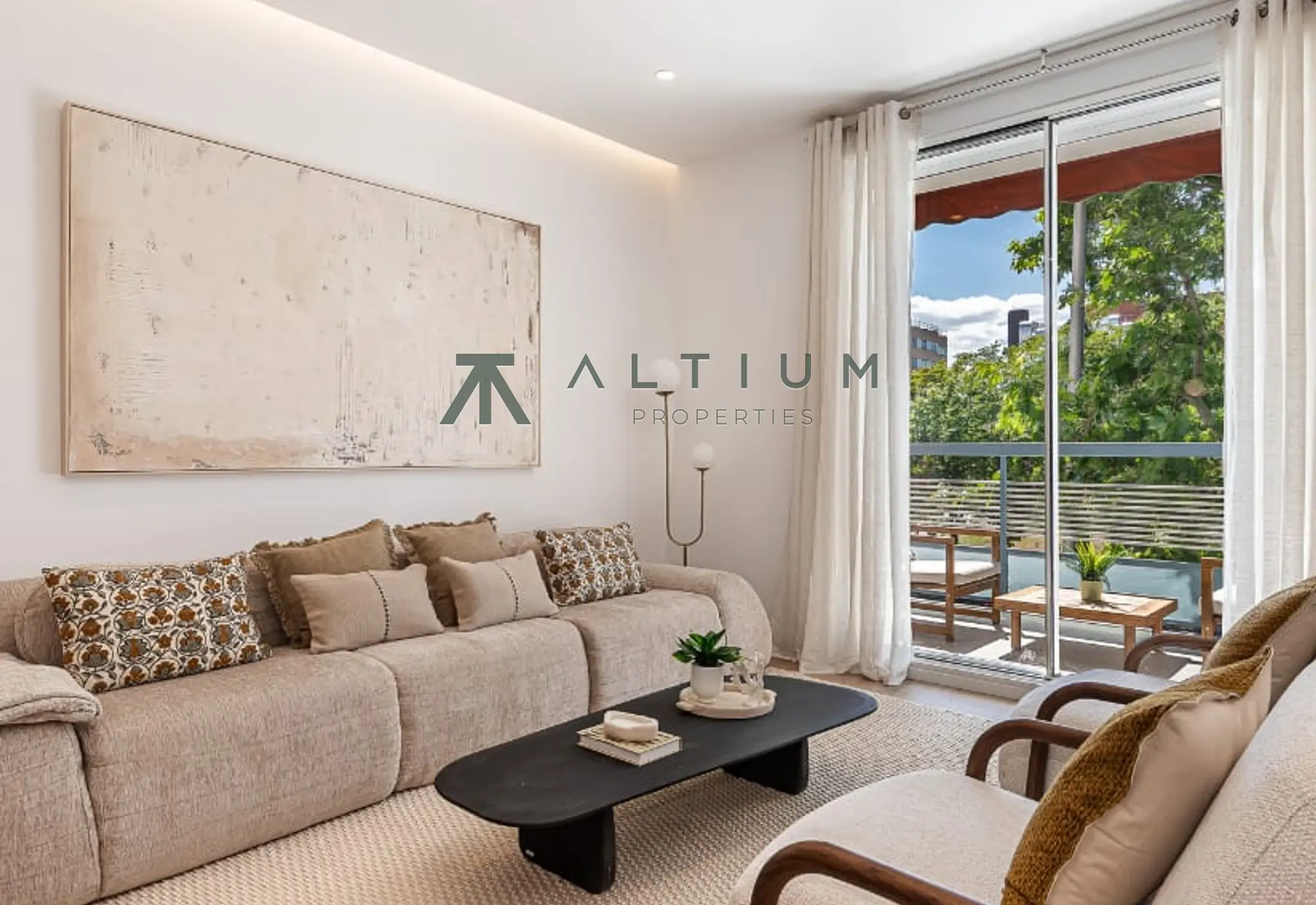 Piso de 4 dormitorios y 160 m2 en Retiro - Ibiza en venta — Cuatro dormitorios y terraza en Ibiza