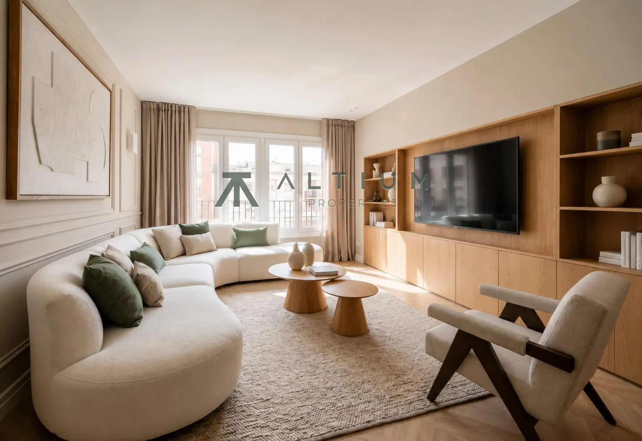 A renovated third-floor home in Castellana