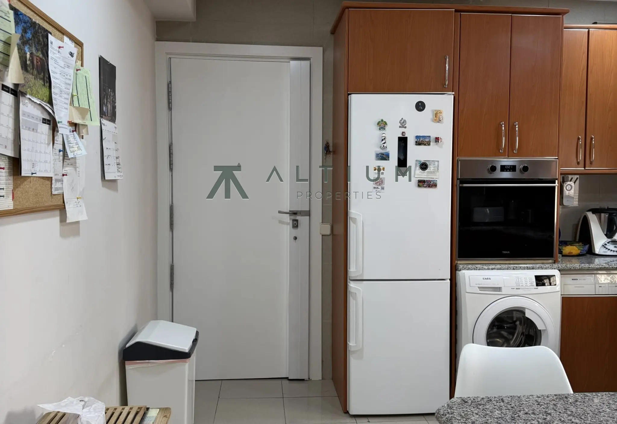 Cuatro balcones y 302 m² sobre los tejados de Chamberí
