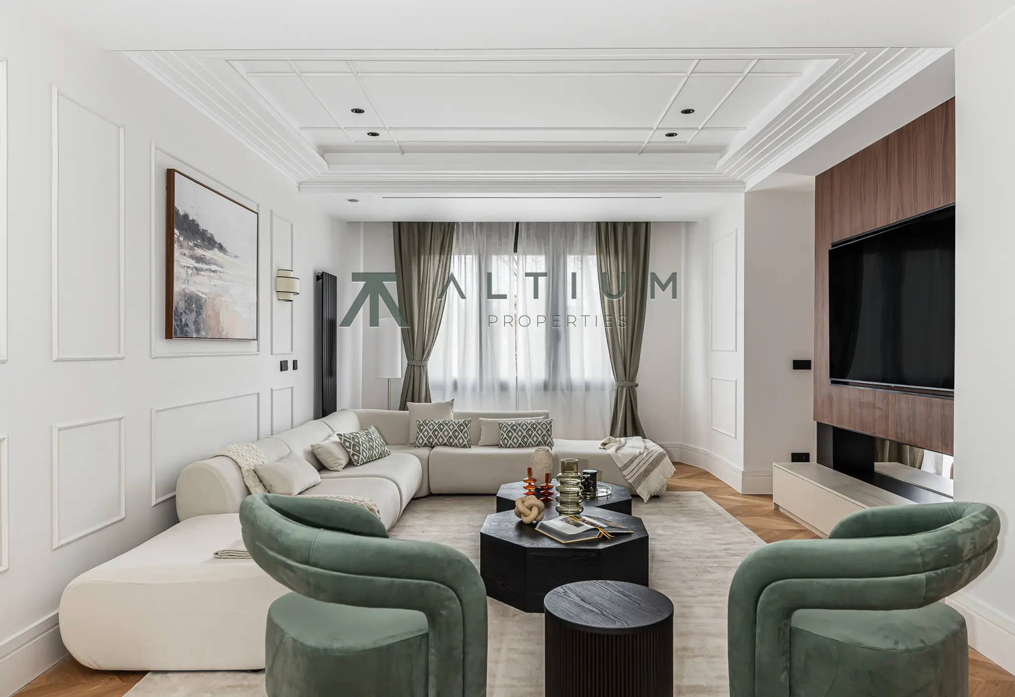 A 77 sqm living area within a grand Castellana residence