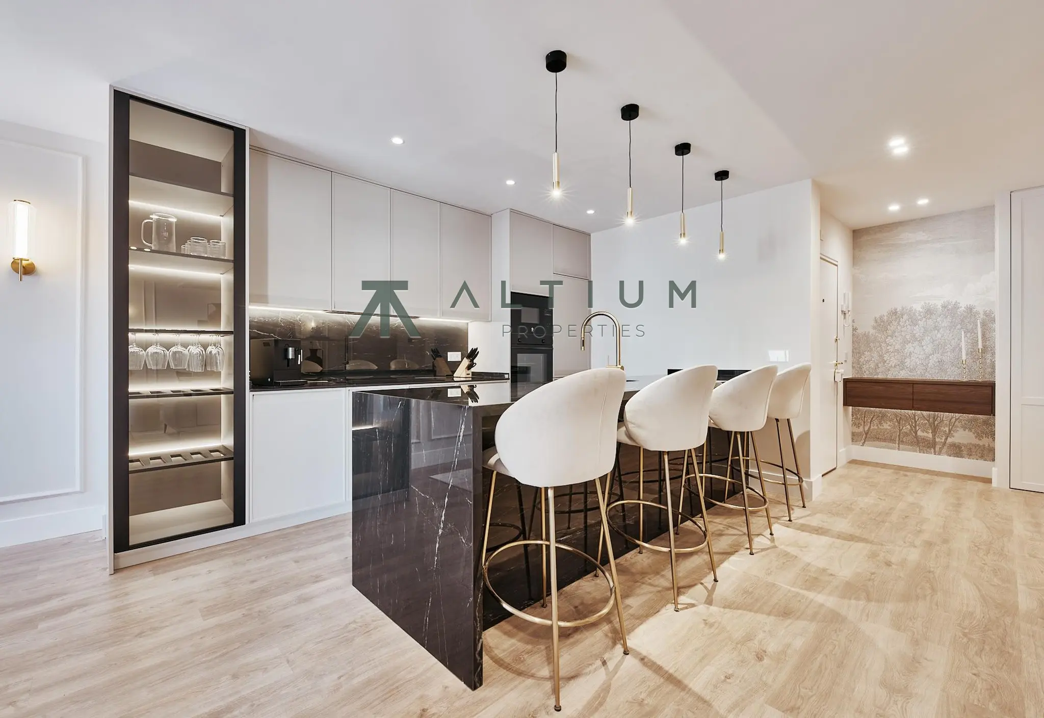 Interior en Castellana — Sexta planta, luz y escala residencial en Castellana (3 de 13)