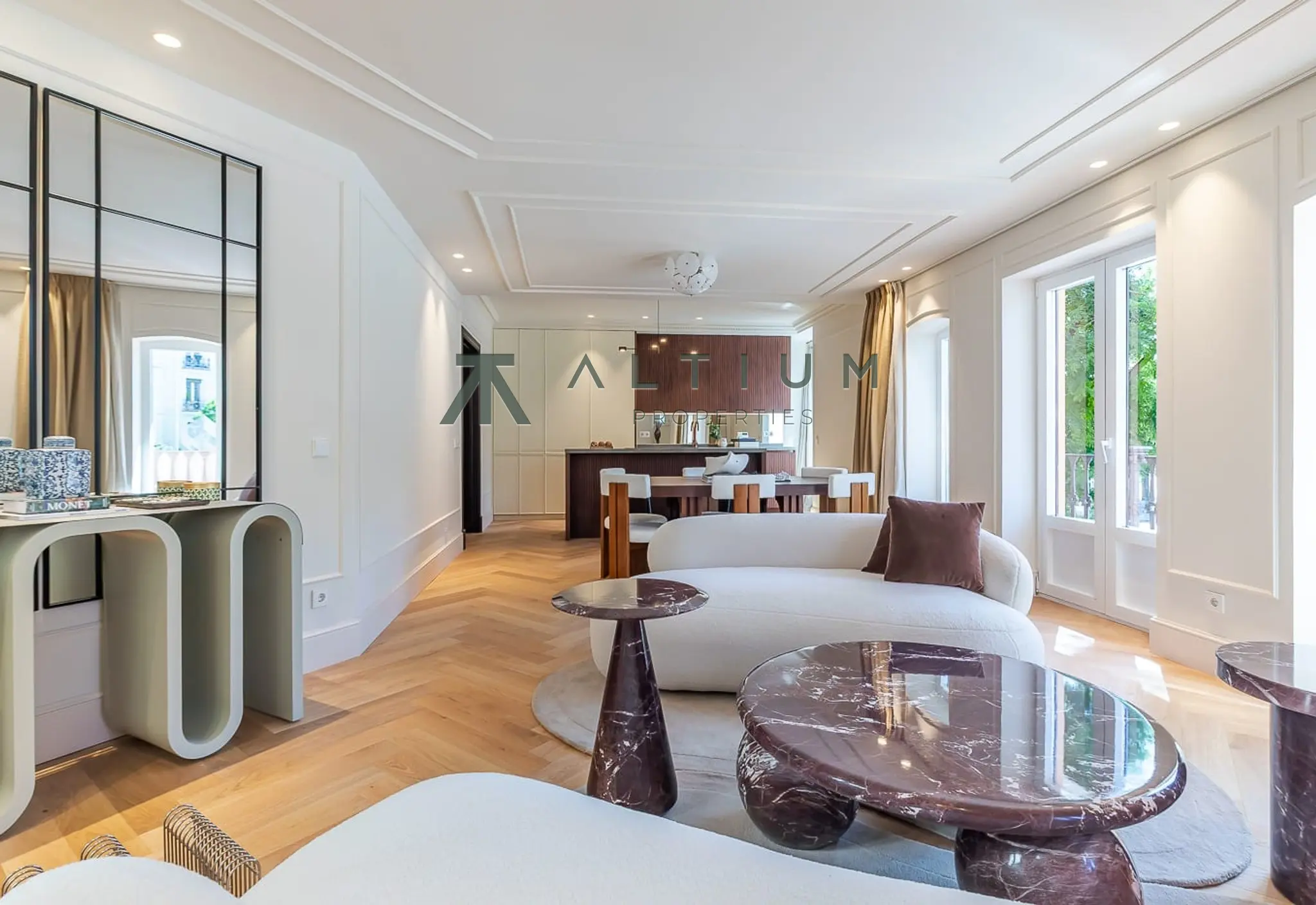 Interior en Goya — Luz sur y equilibrio residencial en Goya (14 de 42)