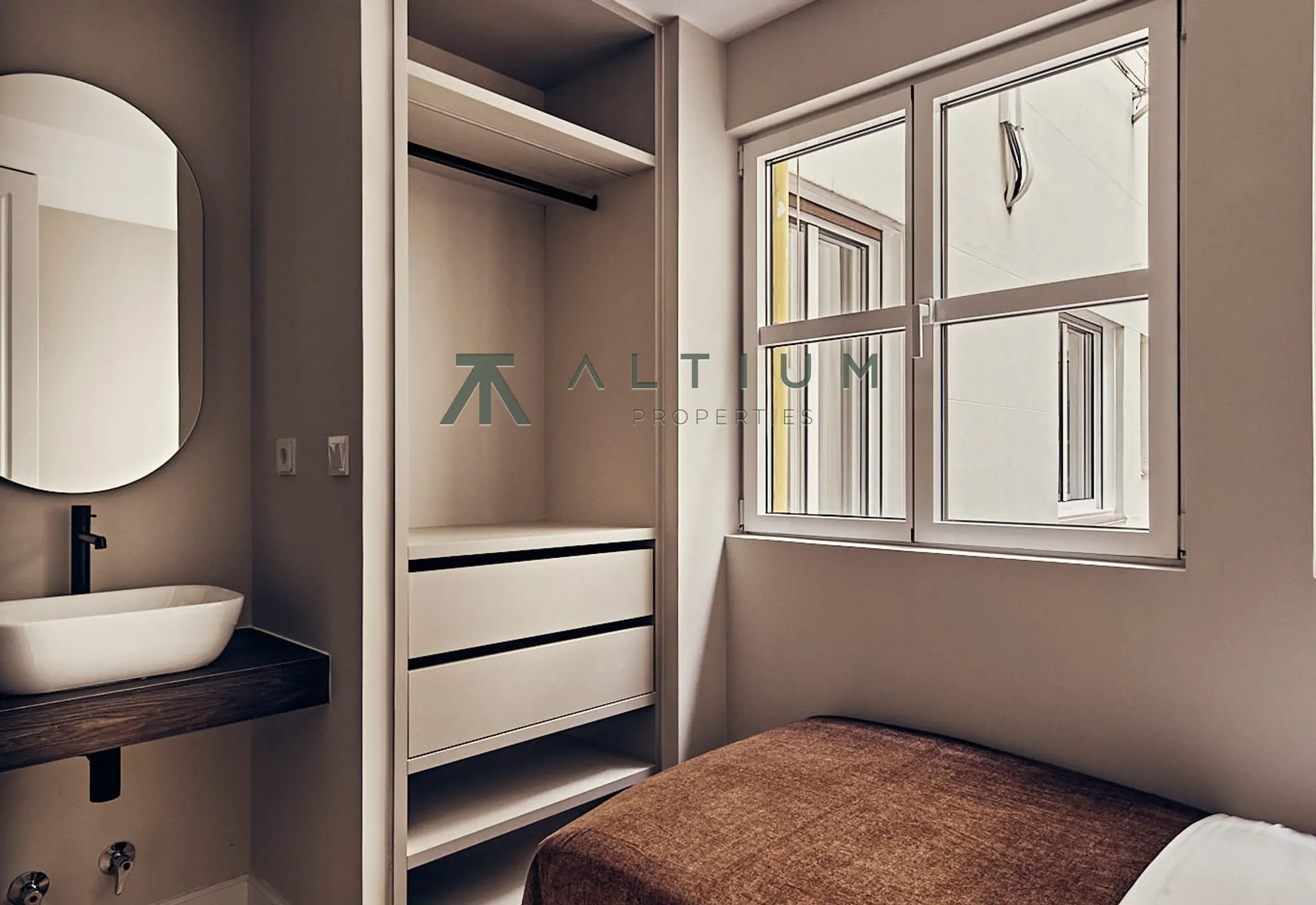Gran vivienda familiar con terraza en Lista