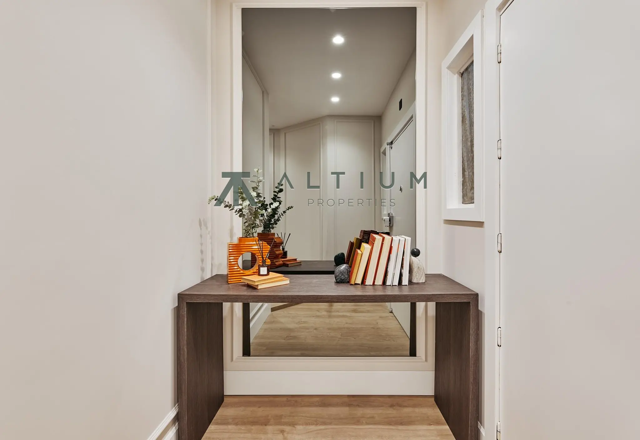 A third-floor home away from the noise