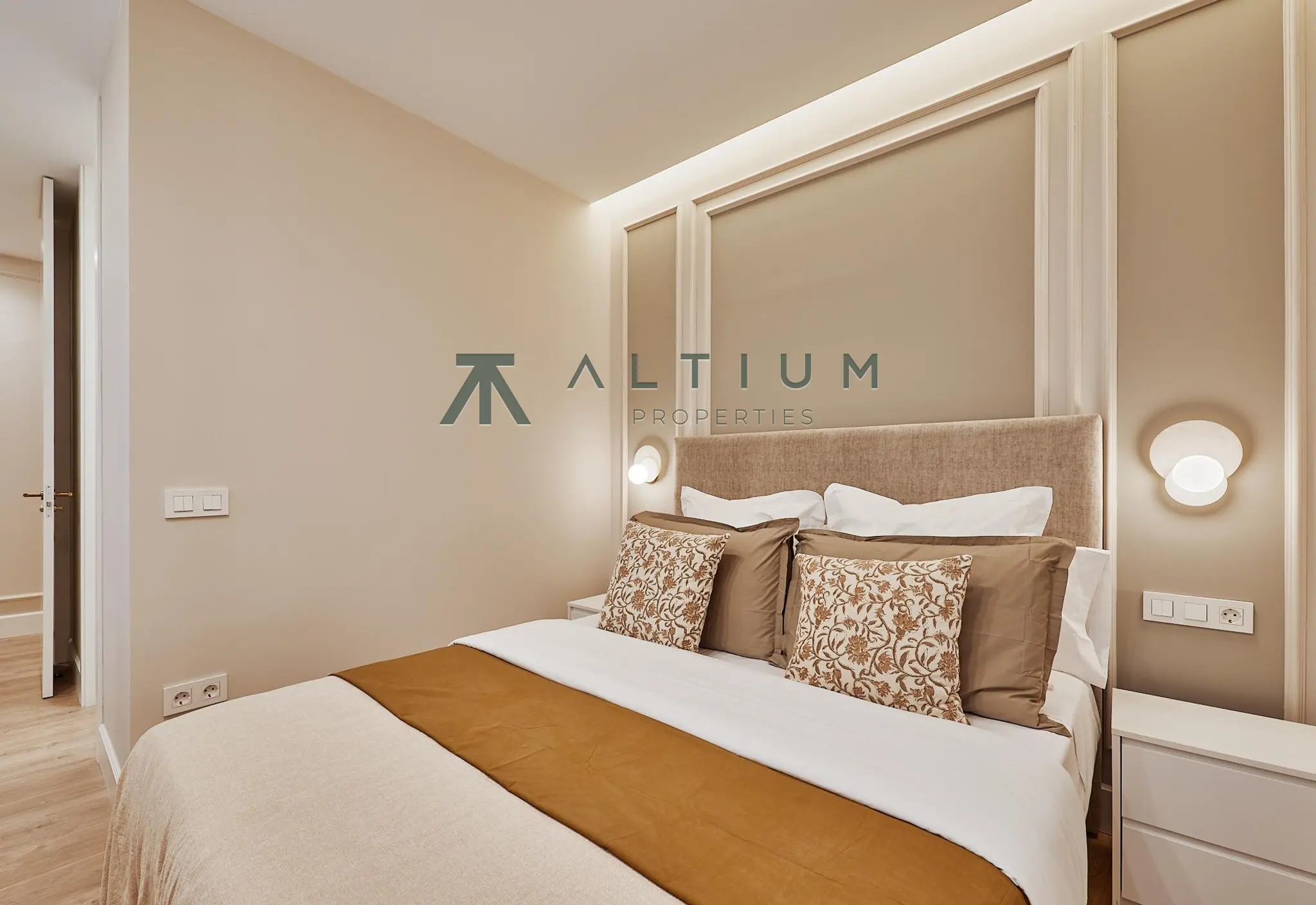 Interior en Palacio — Ático con terraza privada en el centro de Madrid (10 de 44)