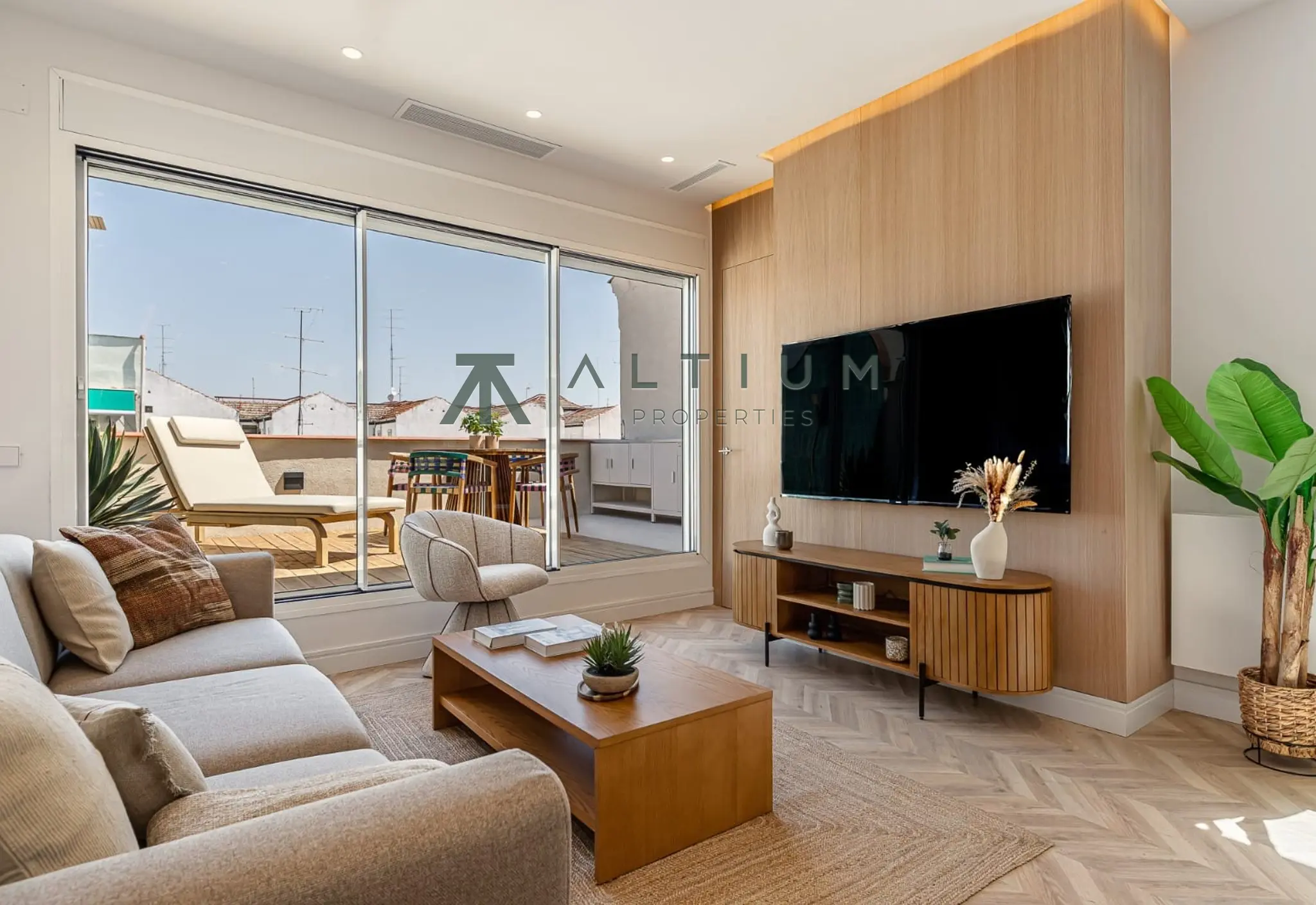 Ático con terraza privada en Chamberí