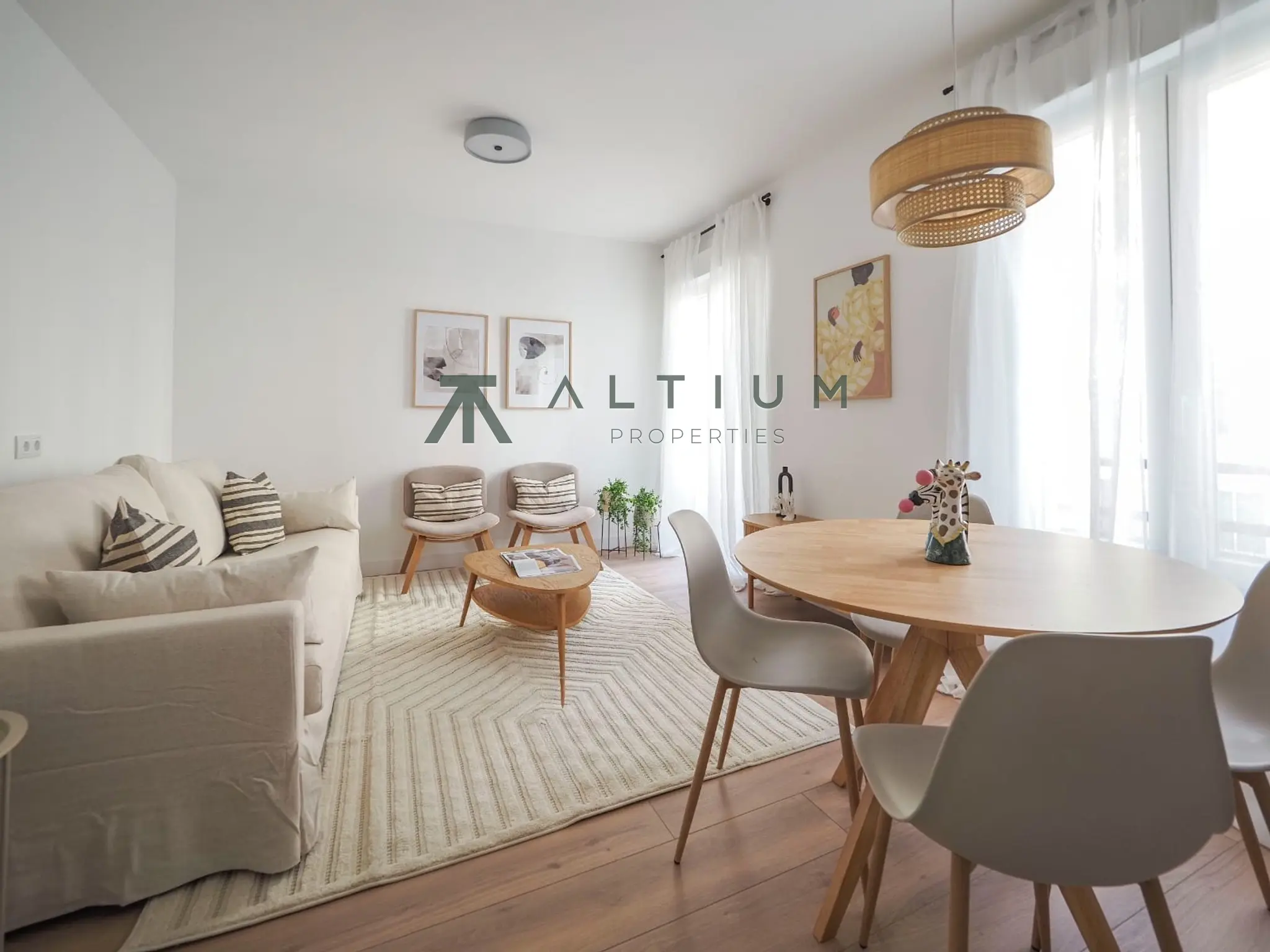 Diseño contemporáneo y tres dormitorios en Ríos Rosas