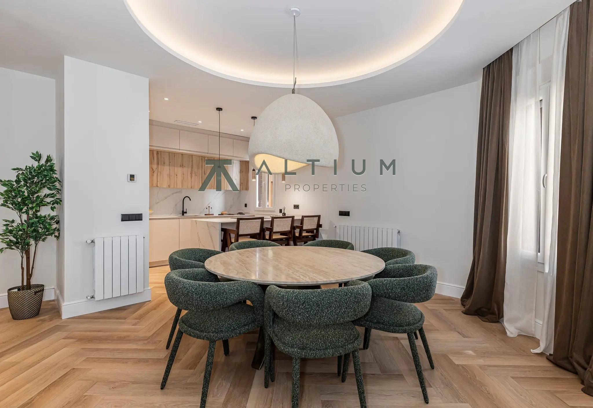 Interior en Lista — Luz en cuatro orientaciones y terraza privada en Lista (6 de 41)
