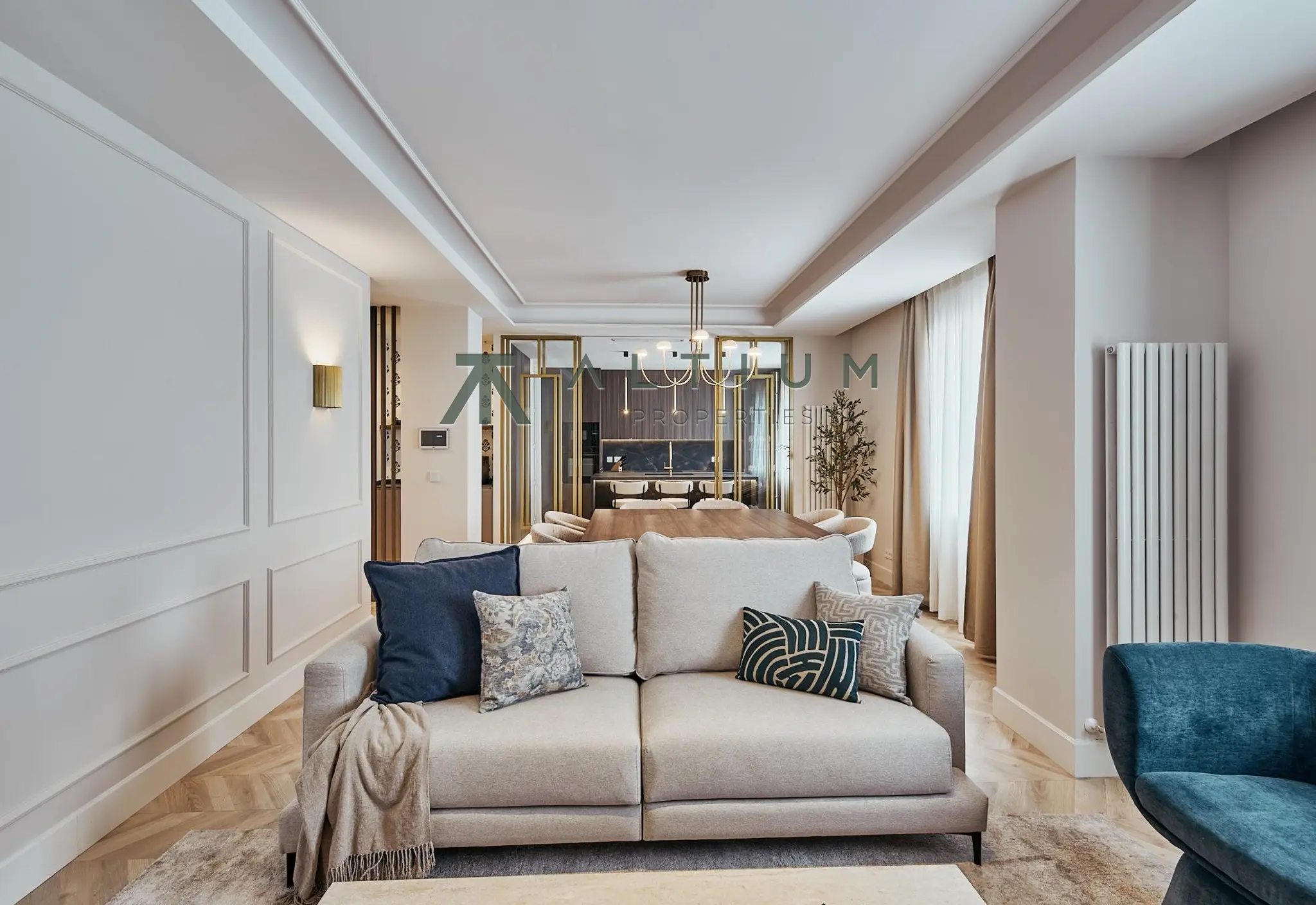 Interior en Lista — Amplitud interior y confort privado en Lista (6 de 30)