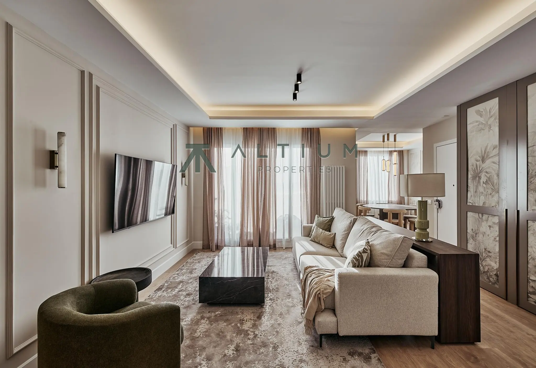 Interior en Palacio — Ático con terraza privada en el centro de Madrid (3 de 44)