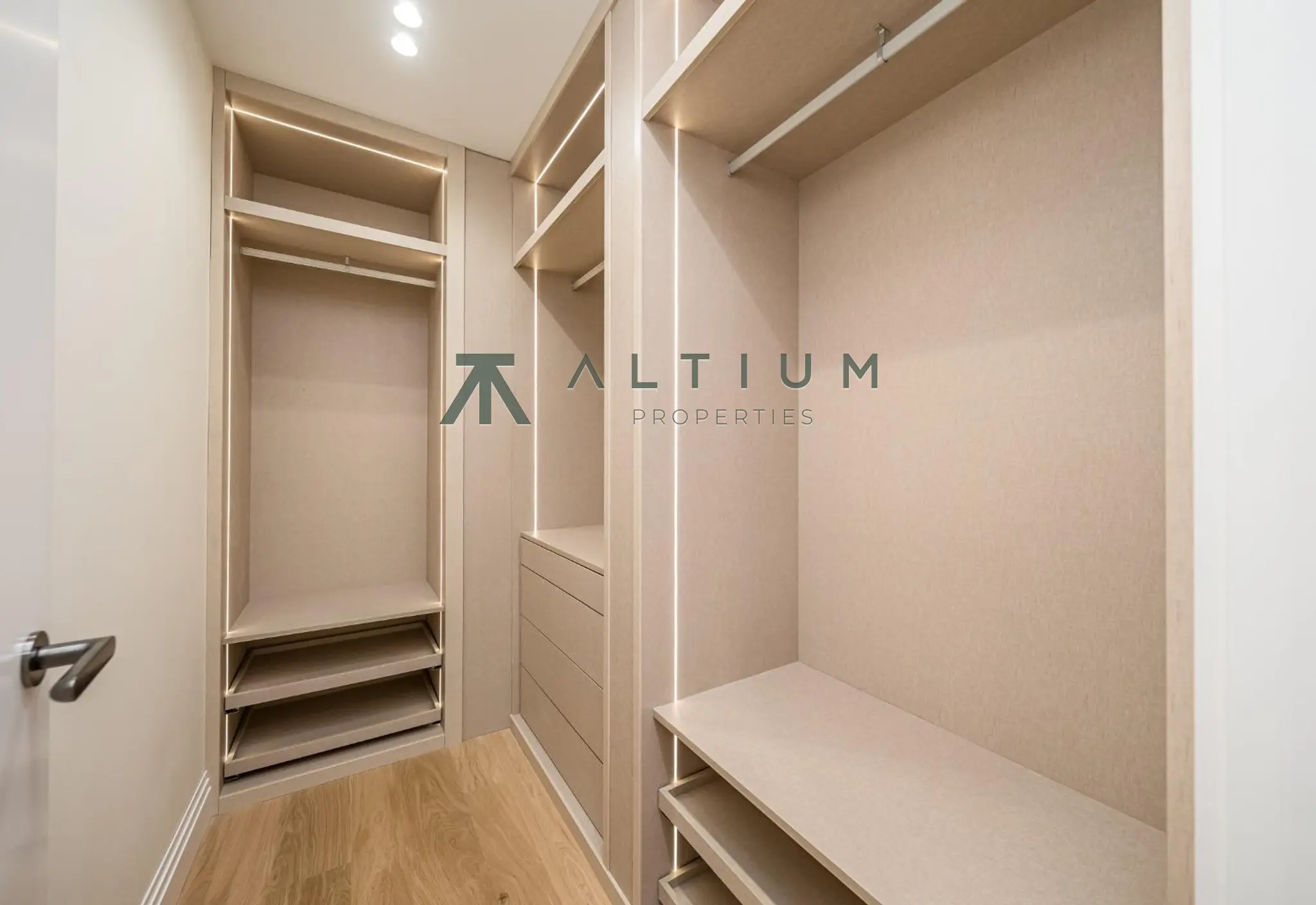 Tres suites, terraza y una cuarta estancia flexible en Almagro