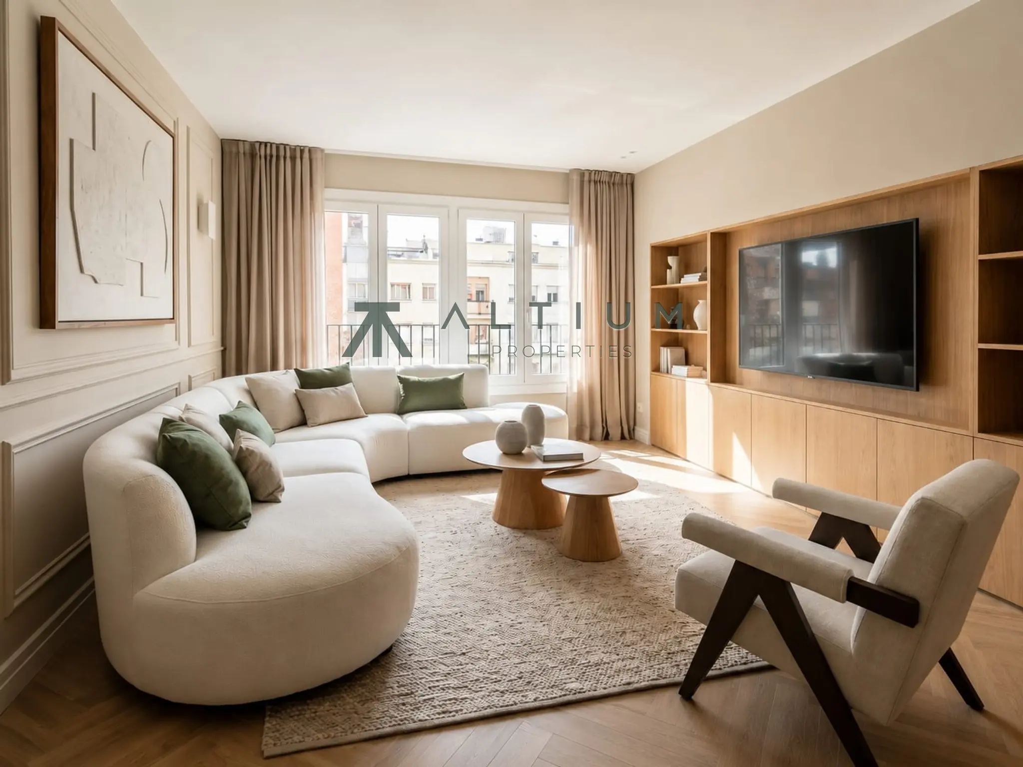 A renovated third-floor home in Castellana