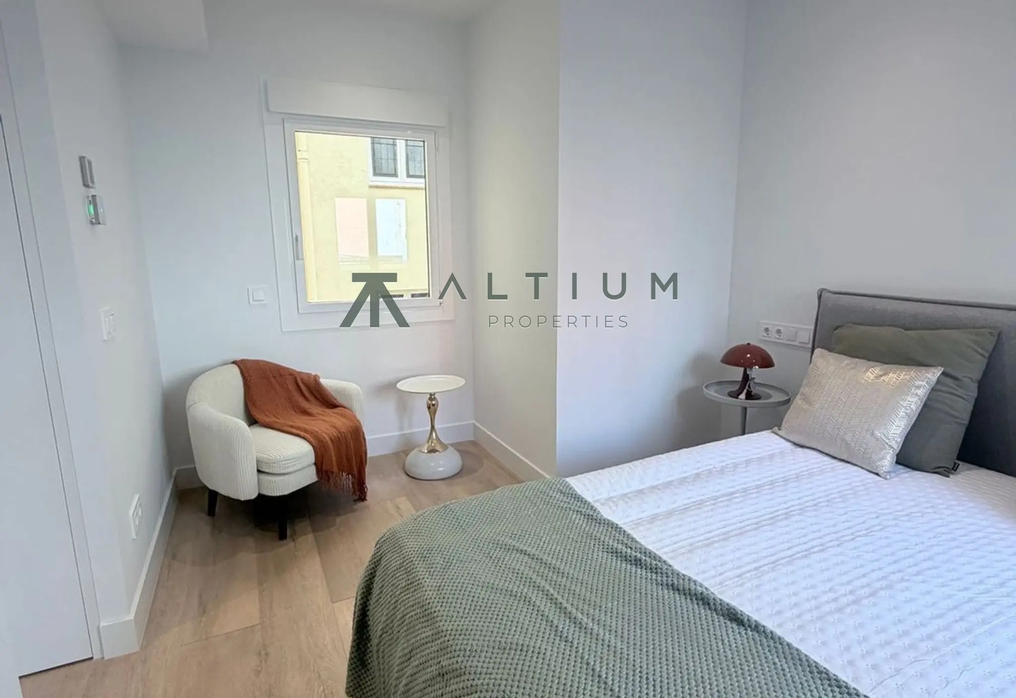Interior en Trafalgar — Suites, luz y calma residencial en Trafalgar (19 de 19)