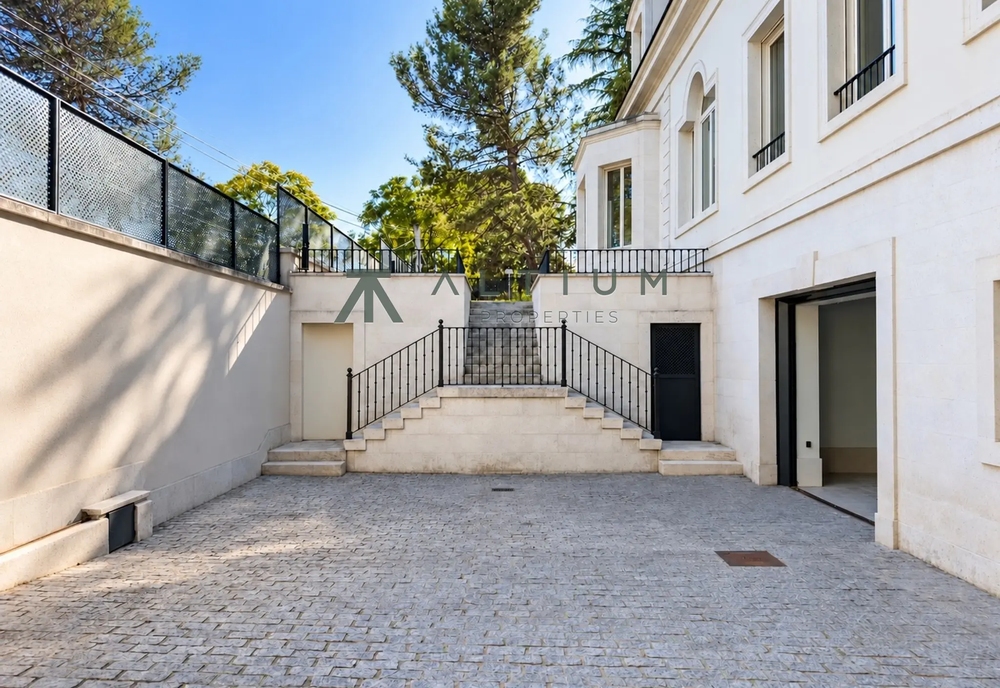 La elegancia de un château francés reinterpretada en Madrid