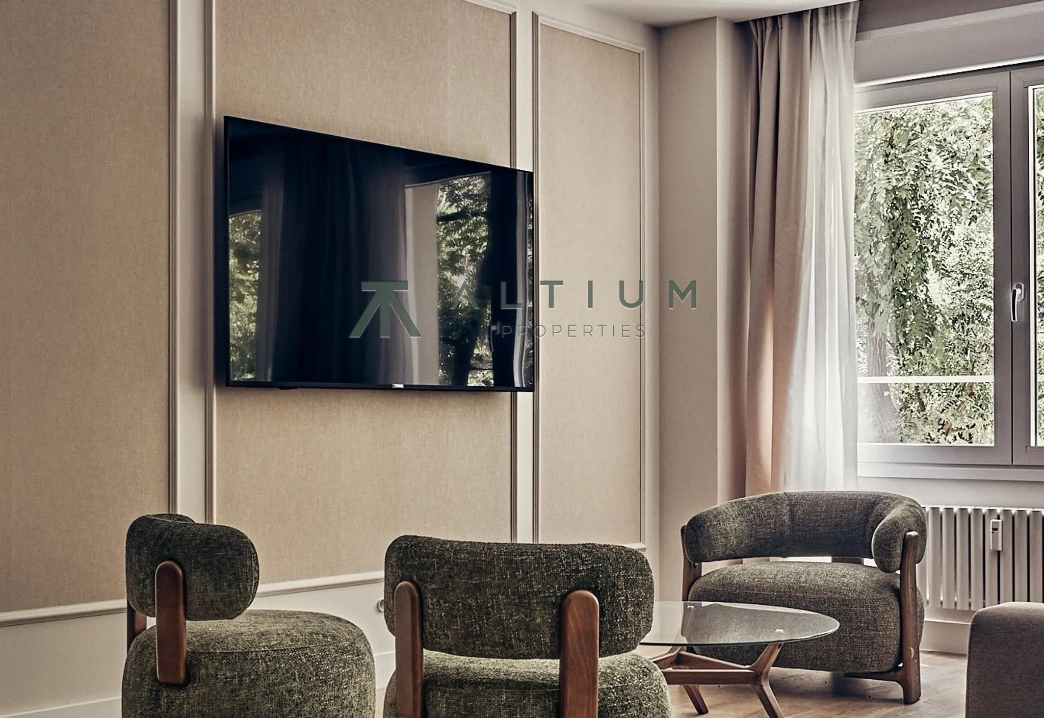 216 m², luz suroeste y cuatro dormitorios en Goya