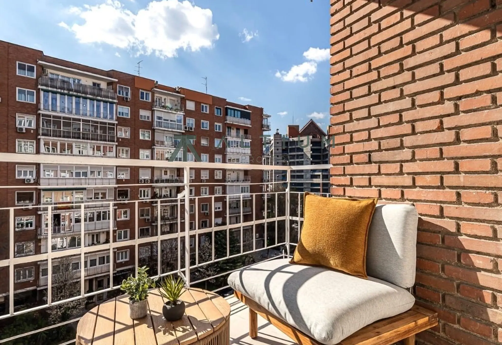 Interior en Guindalera — Terraza de 110 m² con horizonte abierto en Guindalera (5 de 12)