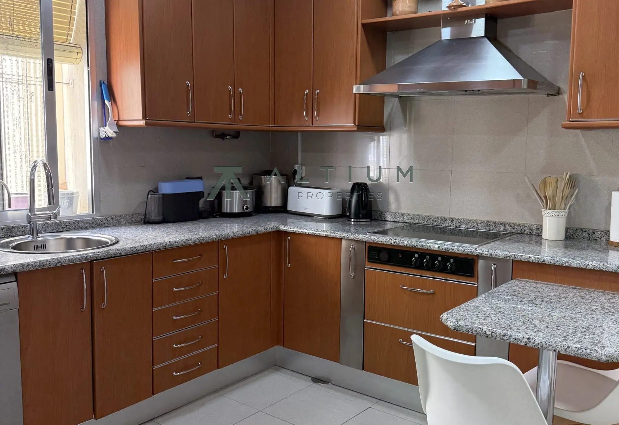 Cuatro balcones y 302 m² sobre los tejados de Chamberí