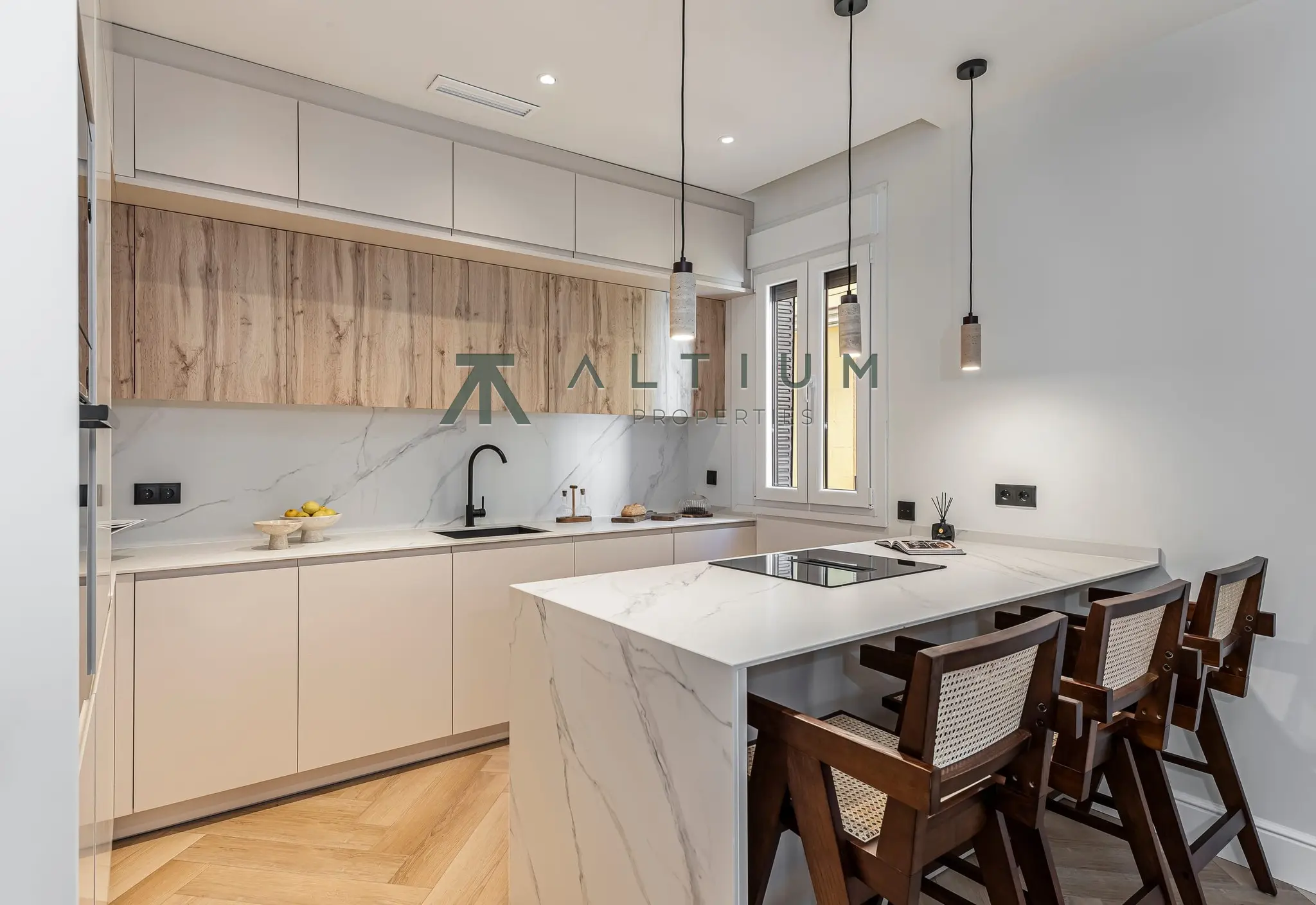 Interior en Lista — Luz en cuatro orientaciones y terraza privada en Lista (10 de 41)