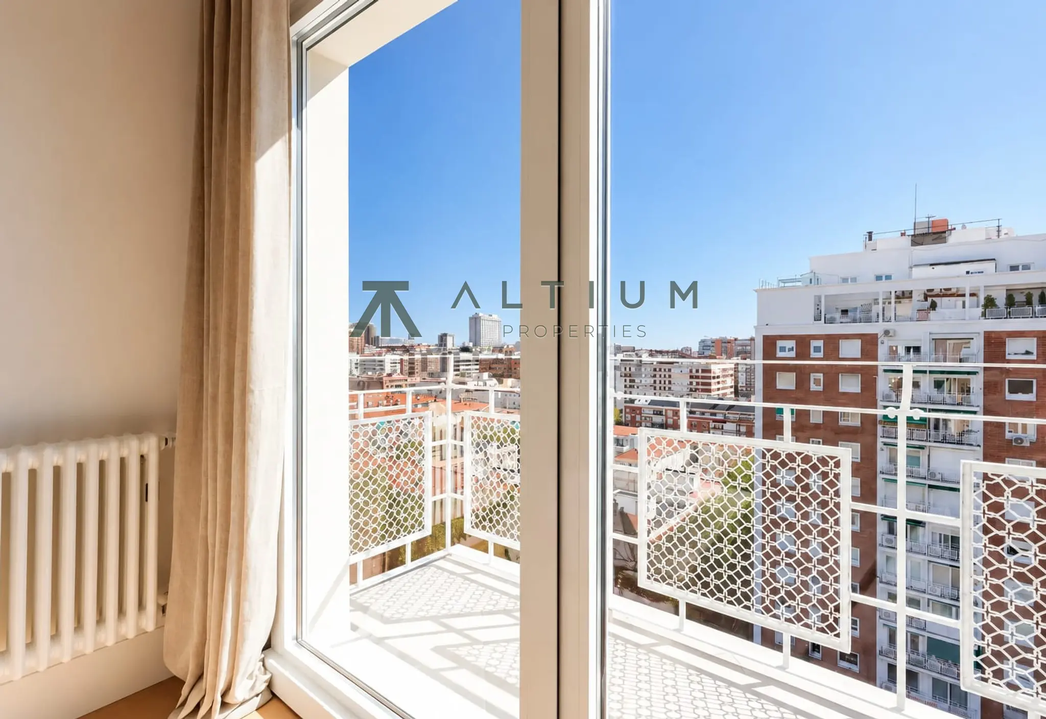 Planta 13, dos terrazas y vistas sobre Madrid