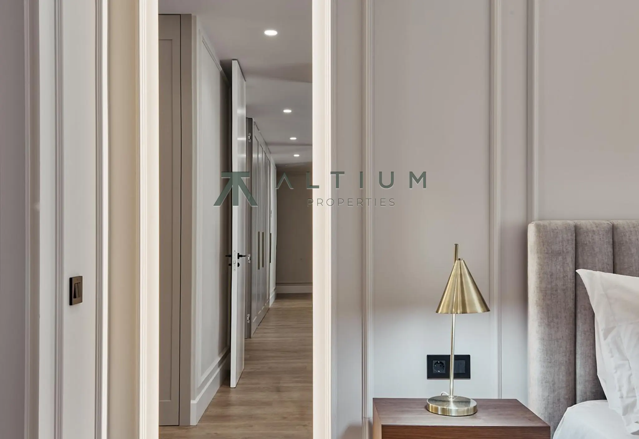 A third-floor home away from the noise