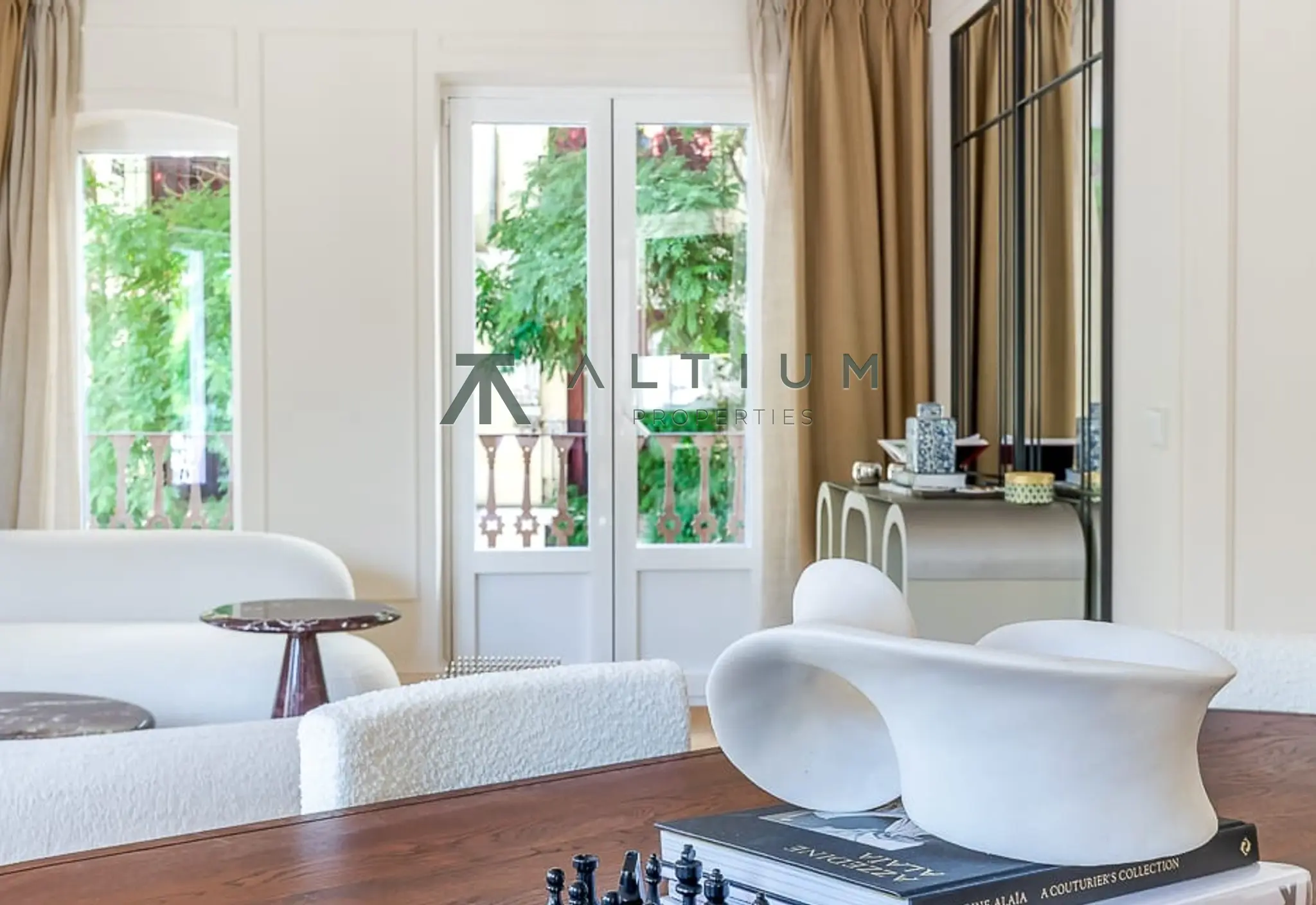 Interior en Goya — Luz sur y equilibrio residencial en Goya (16 de 42)