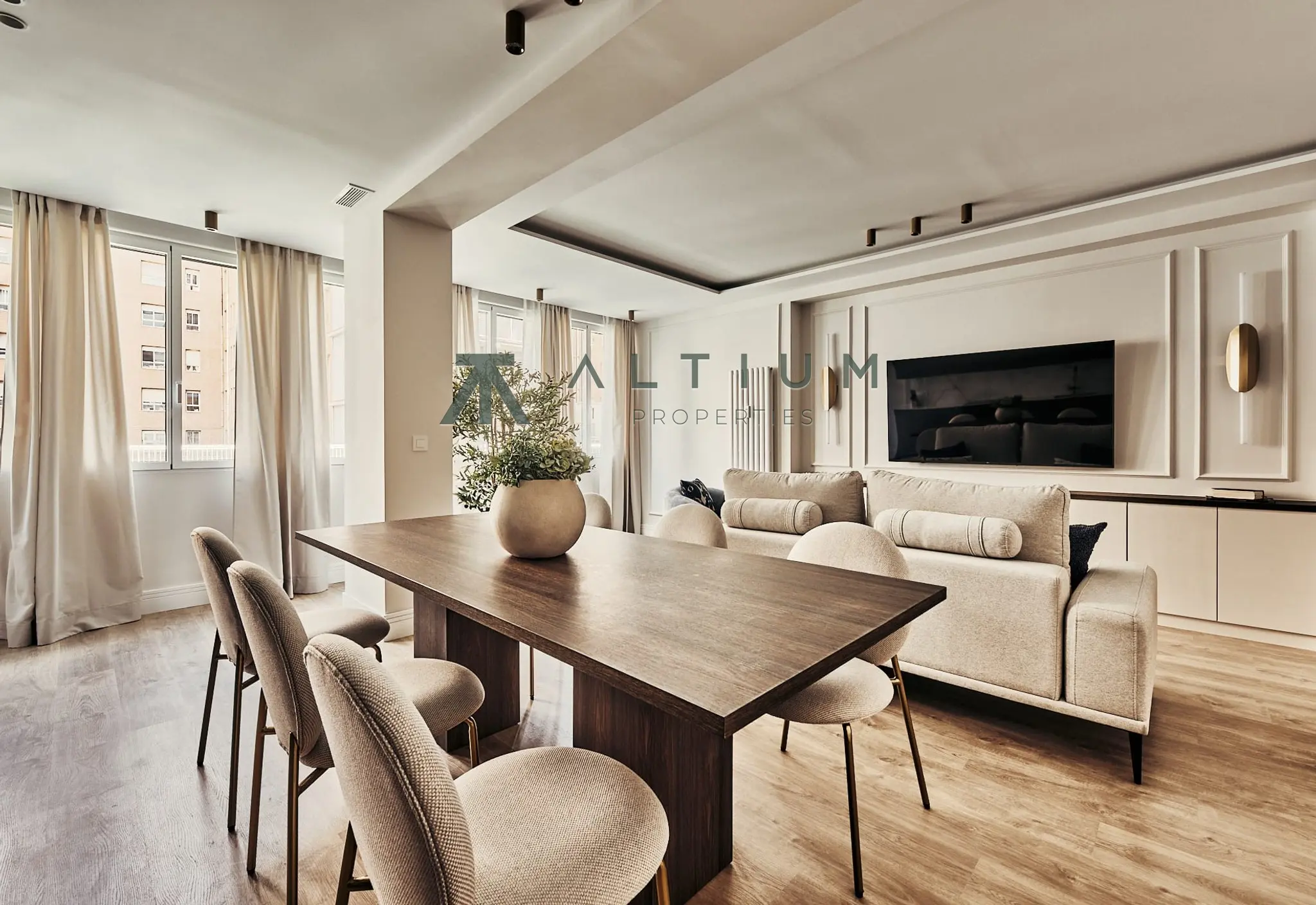 Piso de 3 dormitorios y 115 m2 en Barrio de Salamanca - Lista en venta — Tres dormitorios y cocina cuidada en Lista
