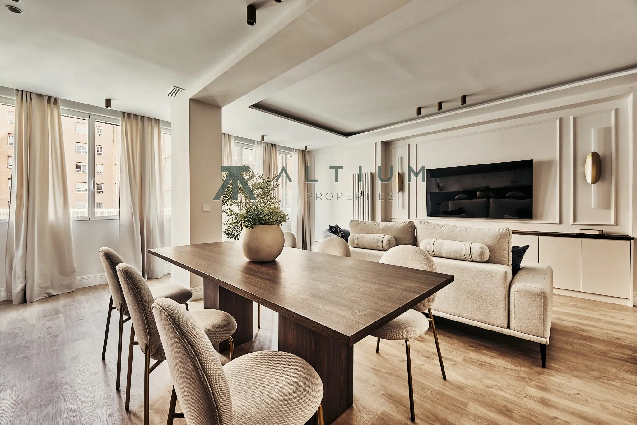 Piso de 3 dormitorios y 115 m2 en Barrio de Salamanca - Lista en venta — Tres dormitorios y cocina cuidada en Lista