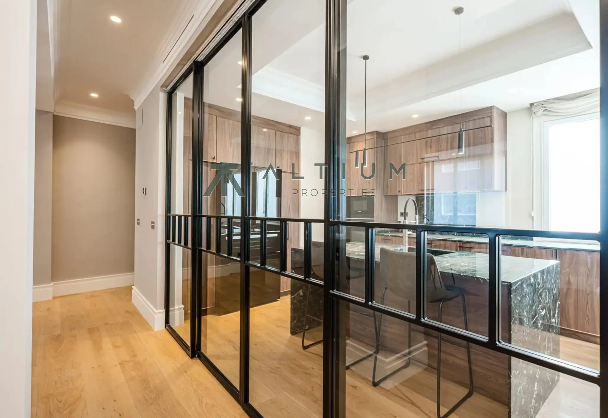 Spacious luxury residence in Chamberí with exceptional finishes and layout