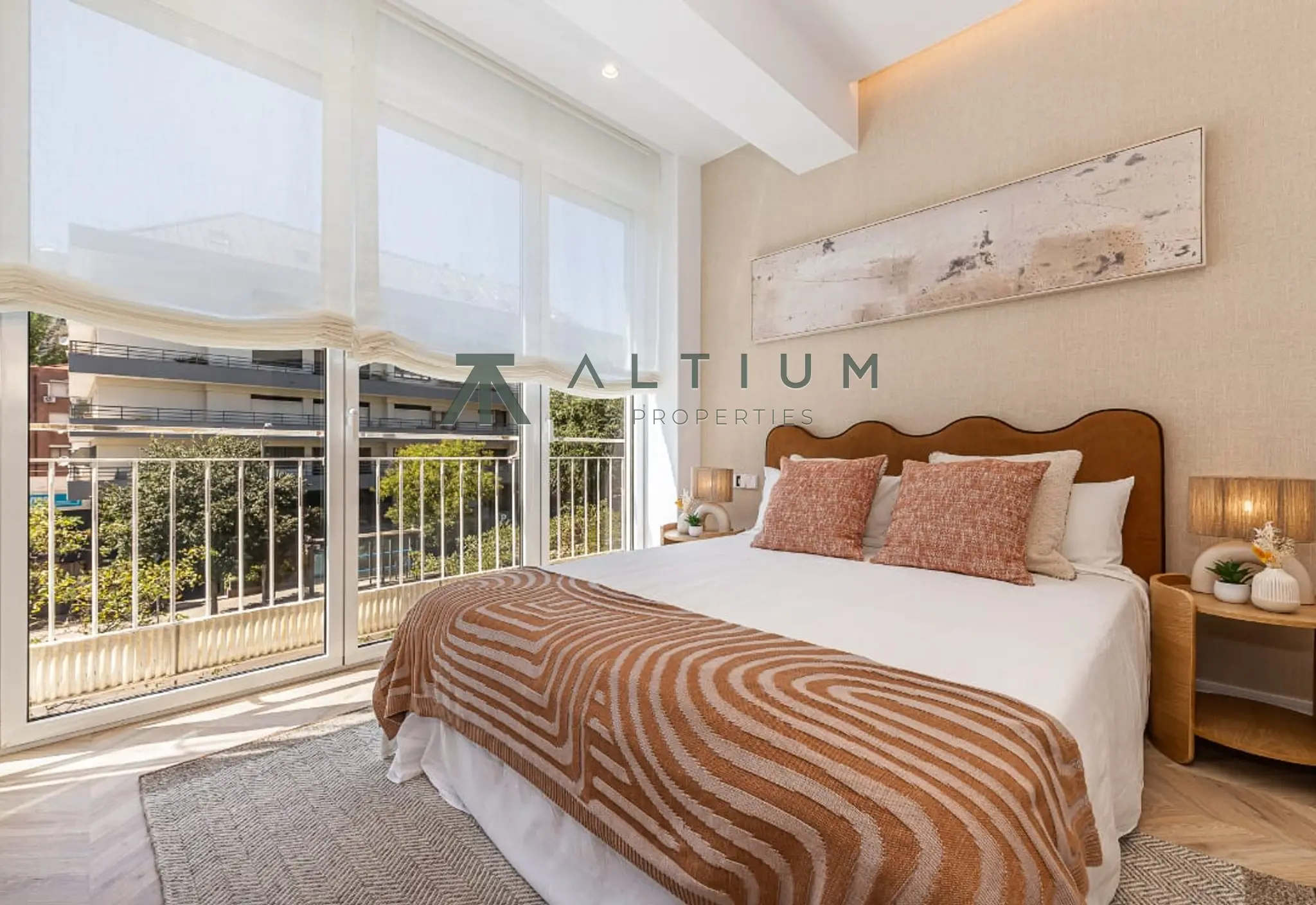 Three bedrooms and a terrace in the heart of Hispanoamerica