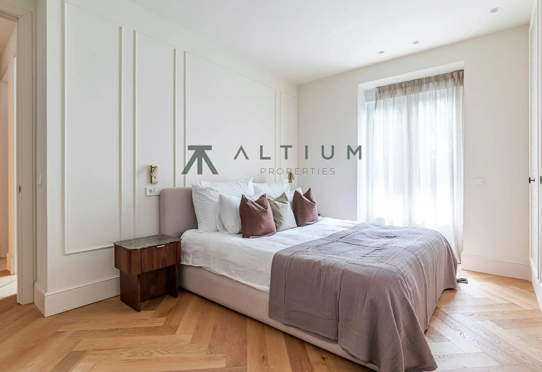 Interior en Goya — Luz sur y equilibrio residencial en Goya (25 de 42)