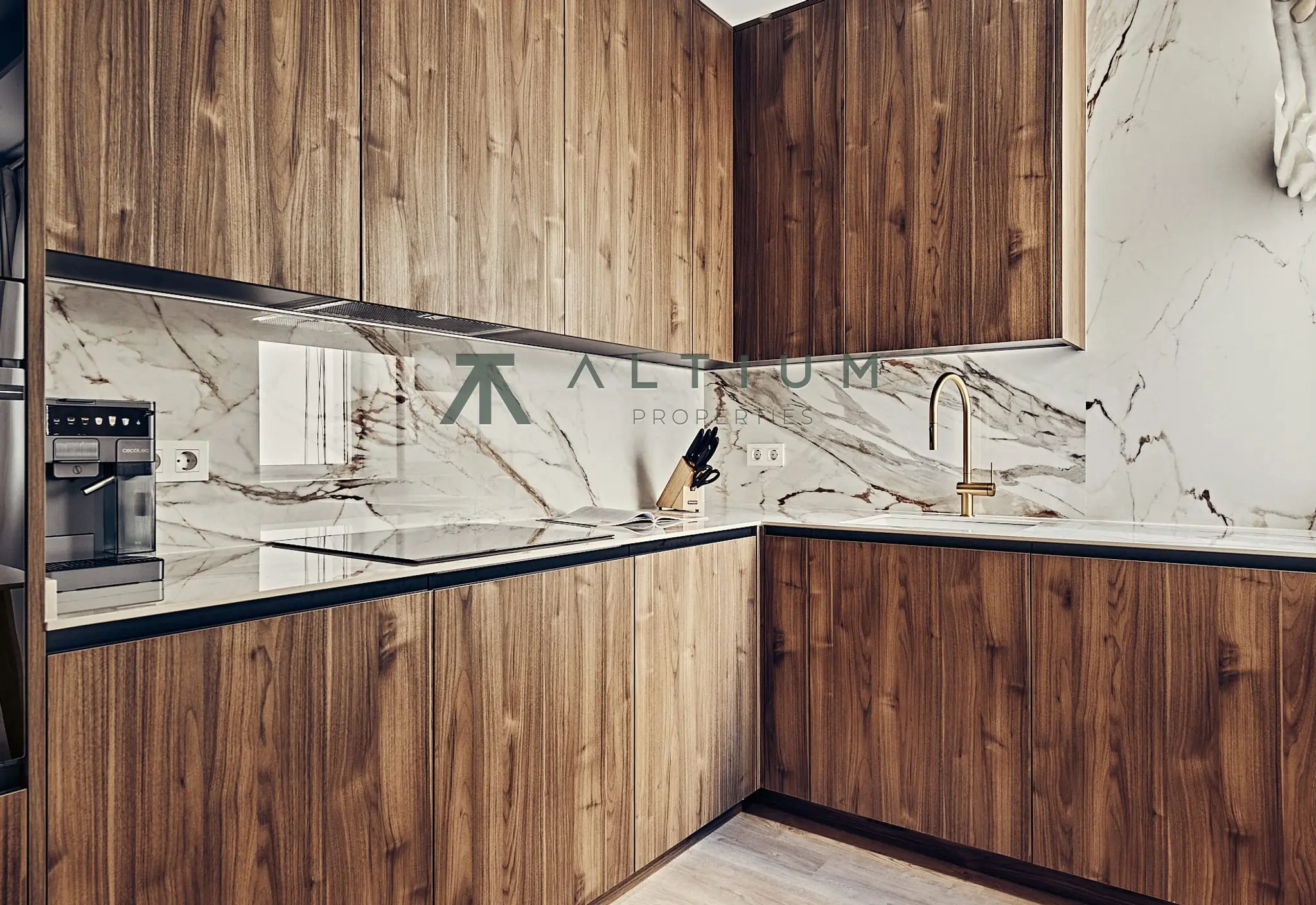 Quinta planta, calma interior y dos dormitorios en Lista