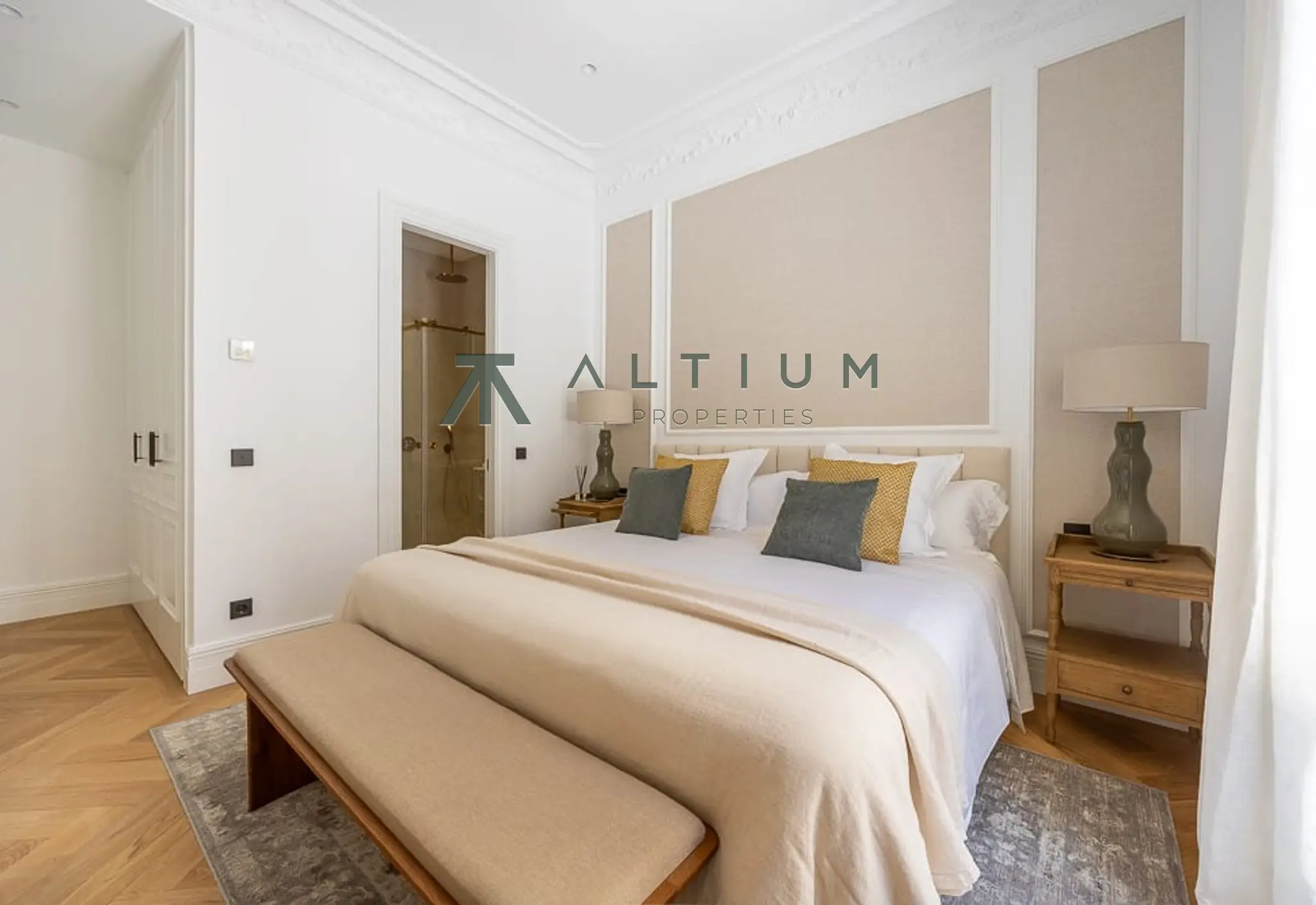 Cuatro suites y una escala residencial excepcional en Recoletos