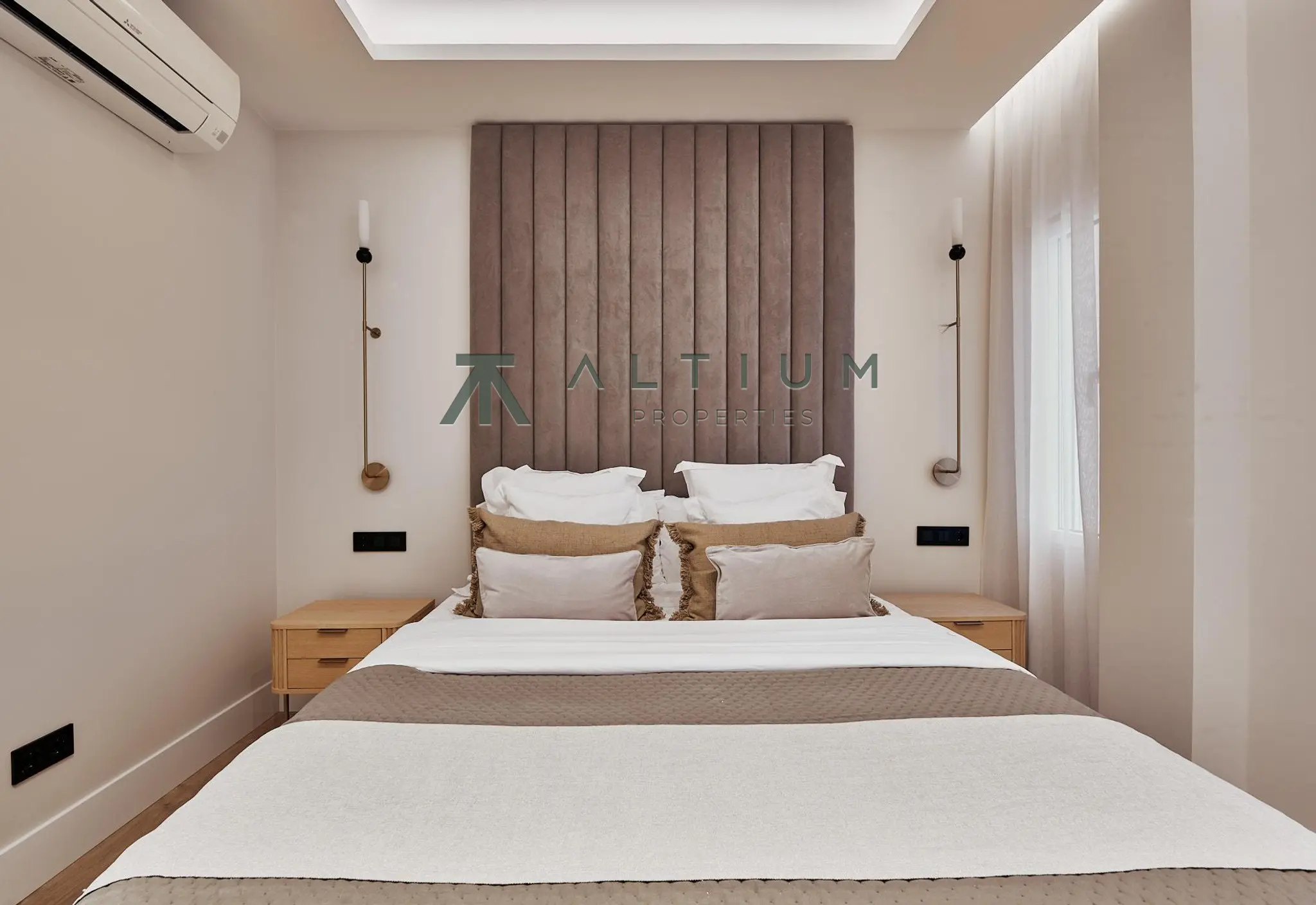 Tres suites en una casa pensada hacia dentro