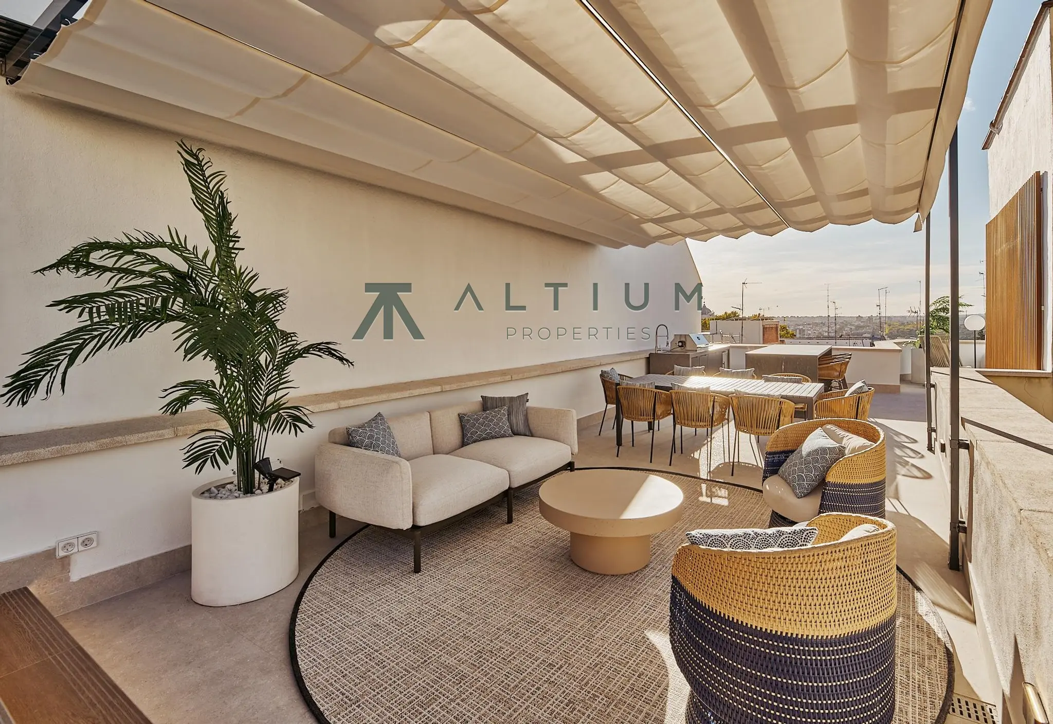 Interior en Palacio — Ático con terraza privada en el centro de Madrid (32 de 44)
