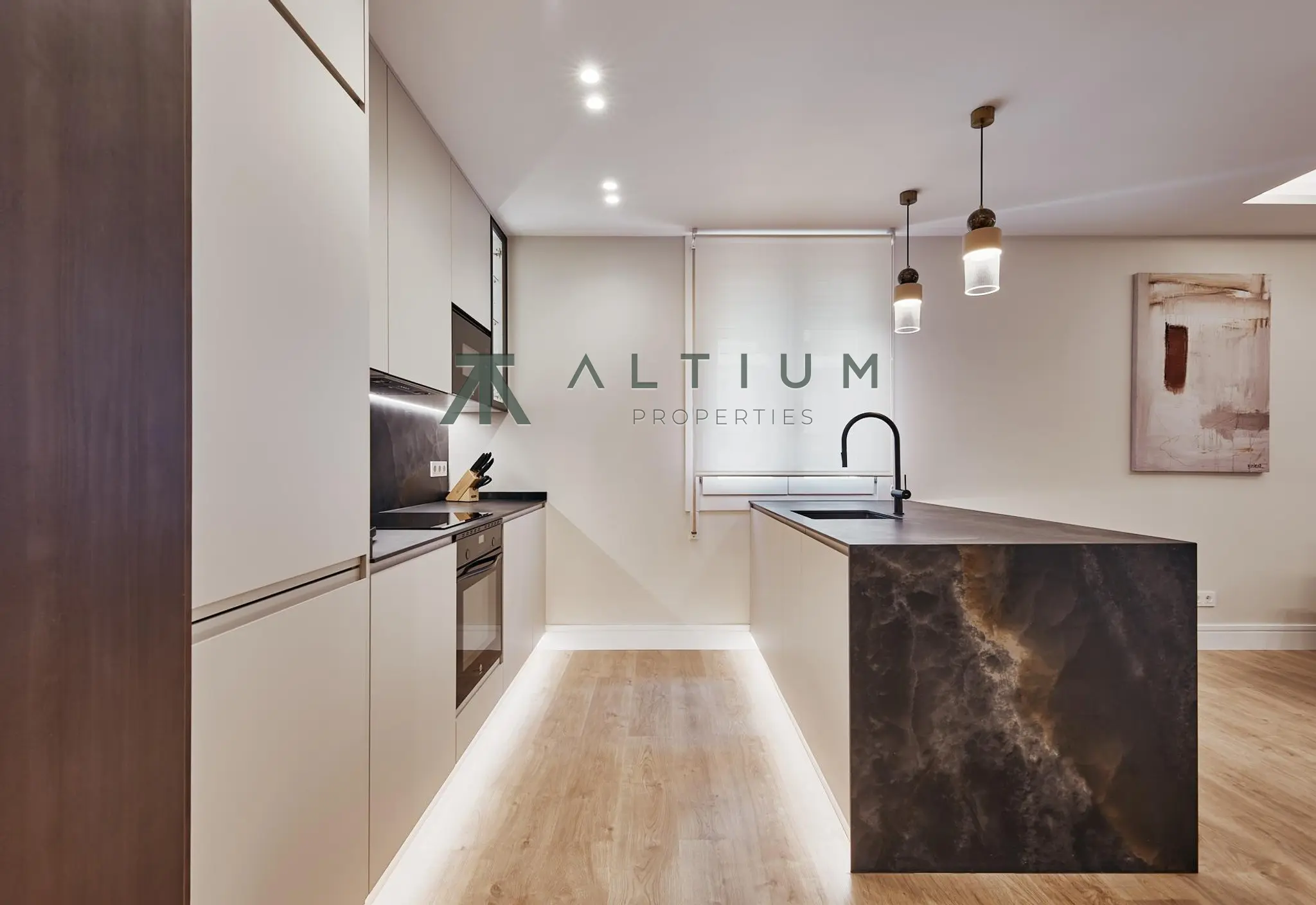 Interior en Castellana — Diseño contemporáneo y vida urbana en Castellana (4 de 12)