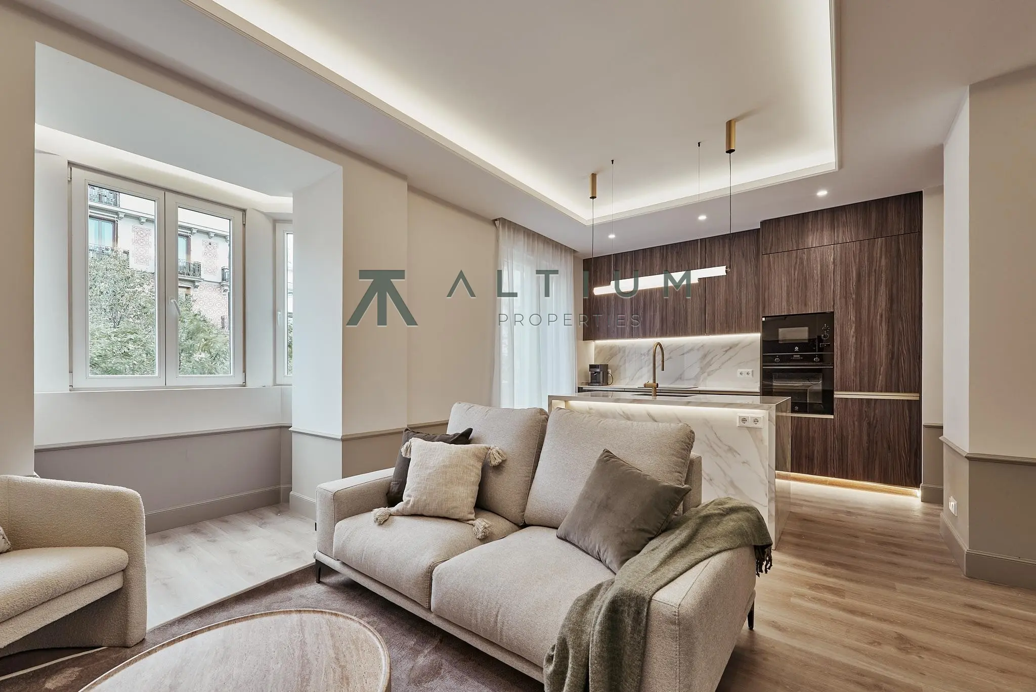 Piso de 3 dormitorios y 162 m2 en Barrio de Salamanca - Goya en venta — Arquitectura clásica y confort actual en Goya